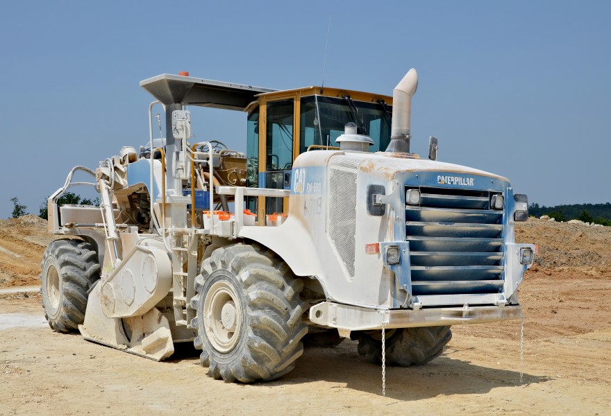 Poullignac Travaux LGV Caterpillar RM500 2013