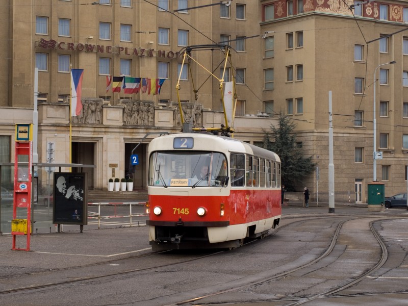 Smyčka Podbaba, Tatra T3SUCS na vnější koleji