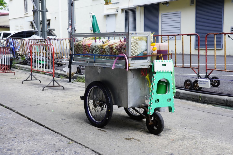 Street vendor cart