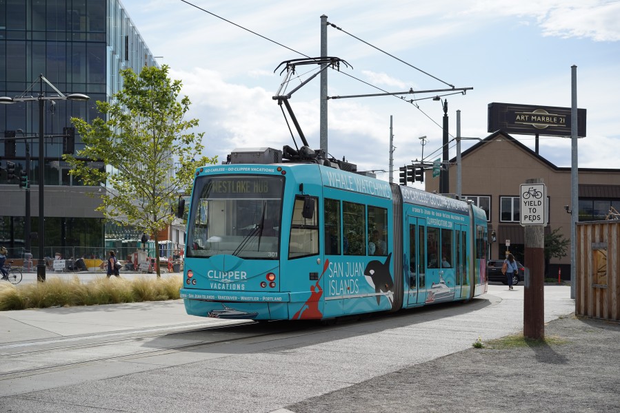 Streetcar 301 in South Lake Union, Seattle