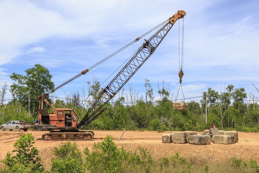 Tanjung-Badak Sabah P&H-Crane-02