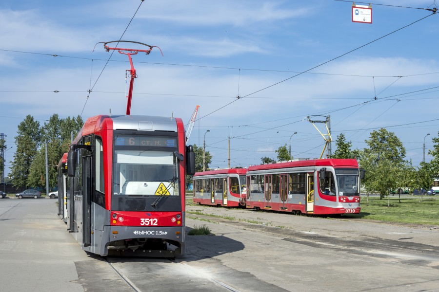 Trams LM-68M3 and 71-623-03 in SPB (img1)
