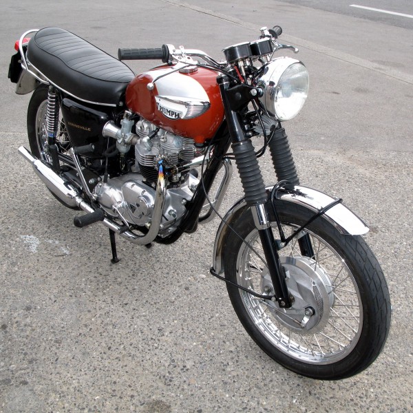 Triumph Bonneville IMG 2728