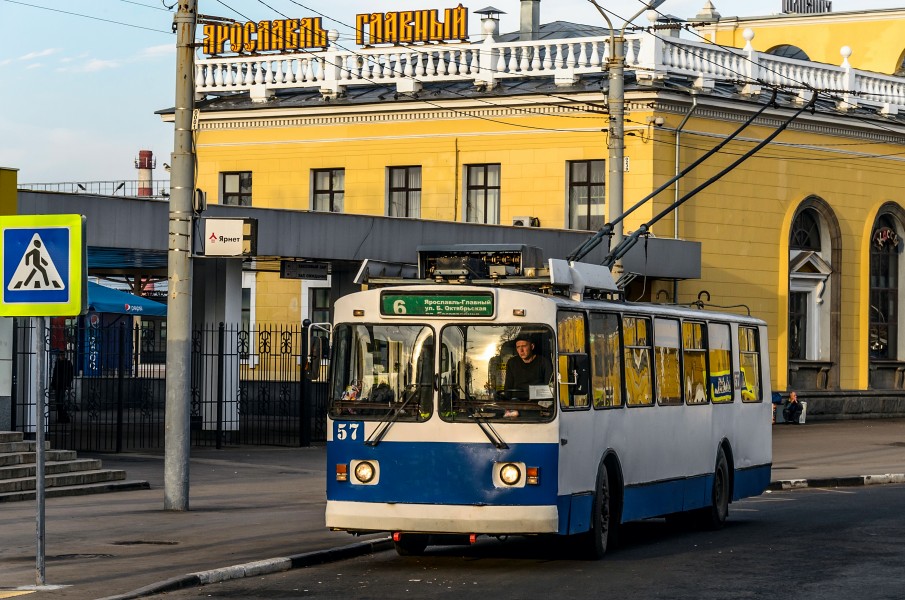 Trolleybus ZiU-682G in Yaroslavl 01