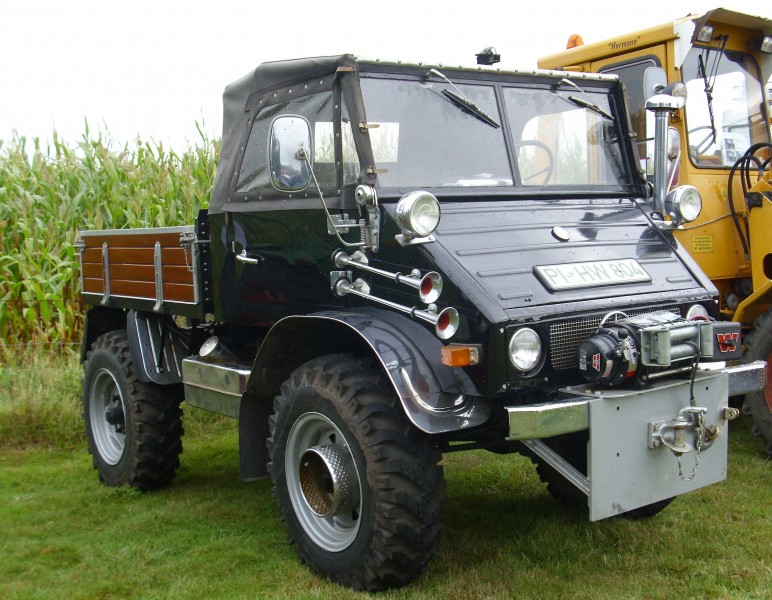 Unimog 01