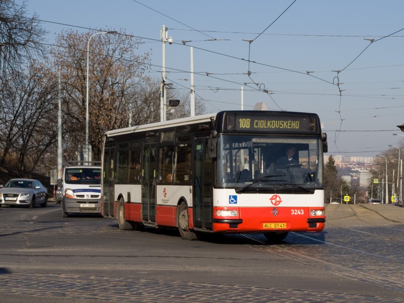 Vozovna Střešovice, Citybus 12M, směr Malovanka