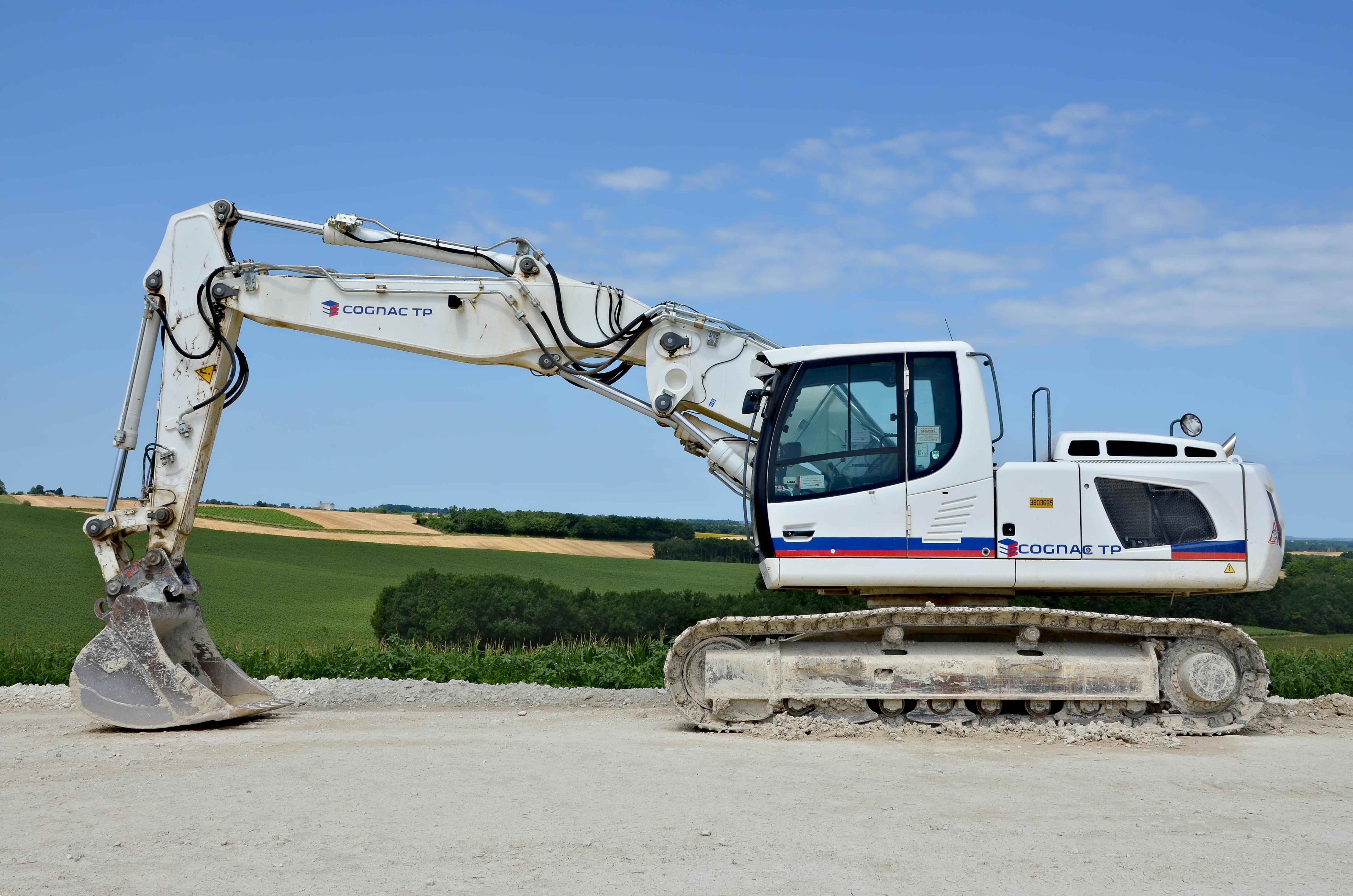 Sainte-Souline 16 Liebherr R926 2013