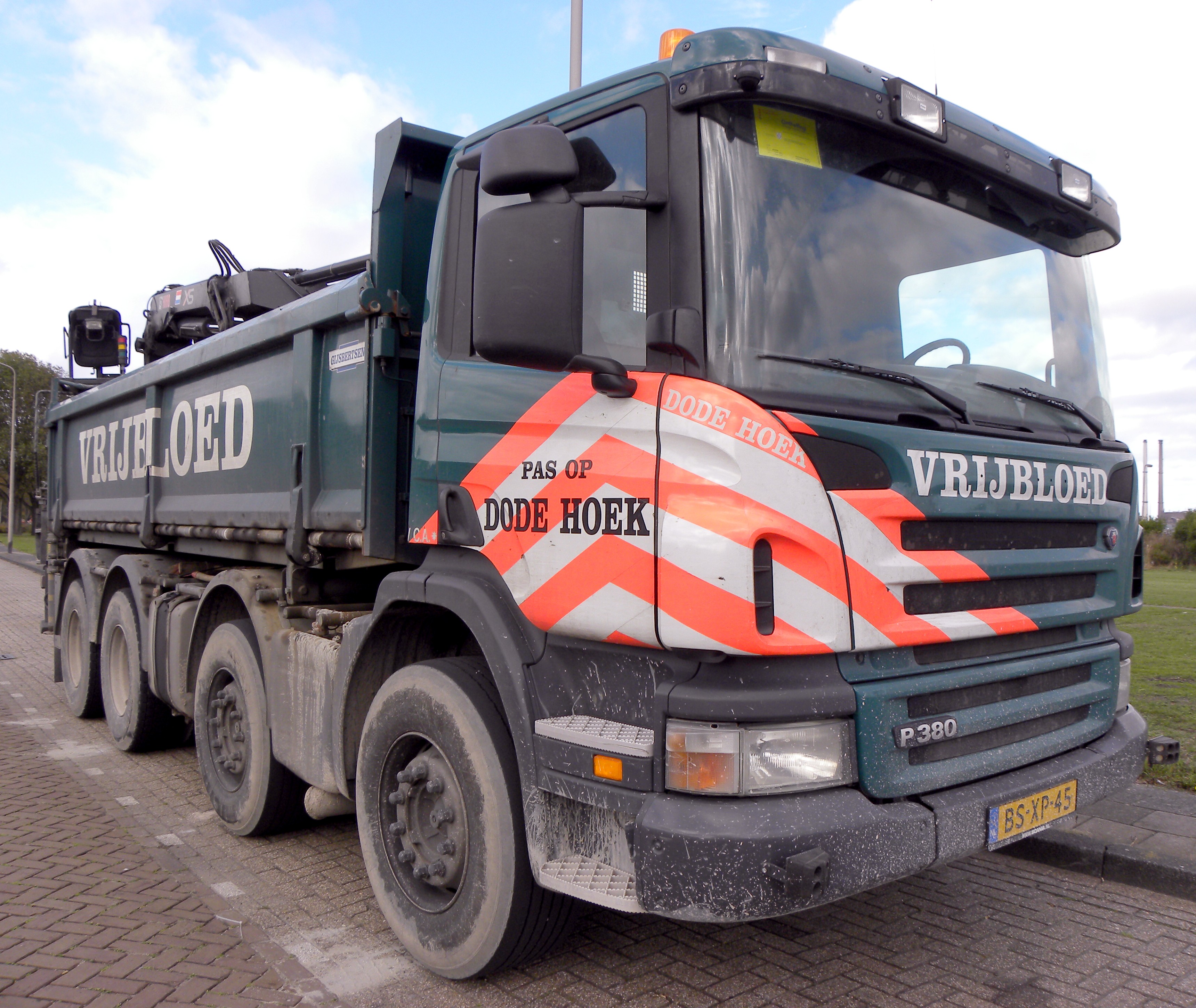 Scania P 380 , Vrijbloed