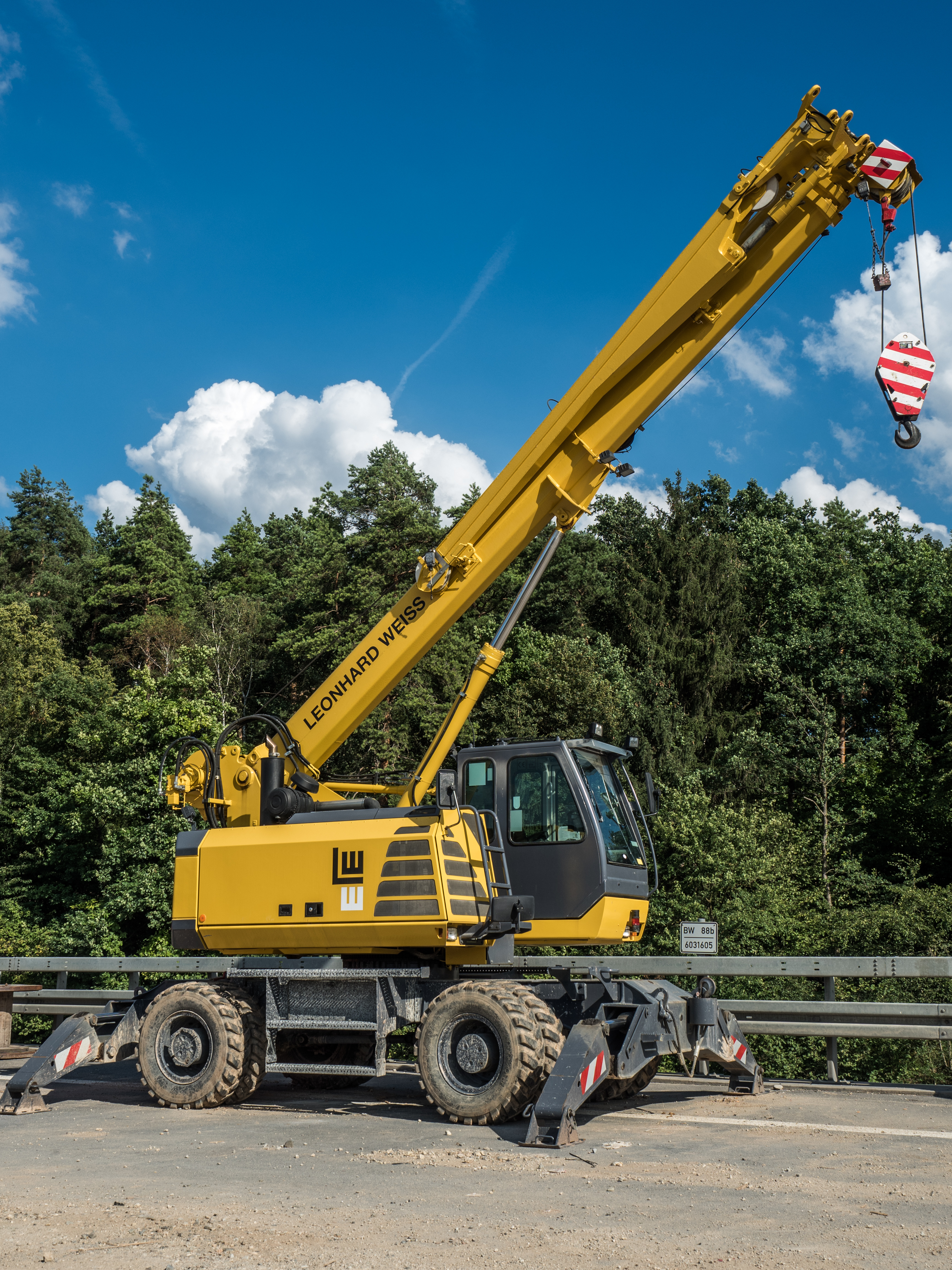 Sennebogen-telescopic crane-8084924