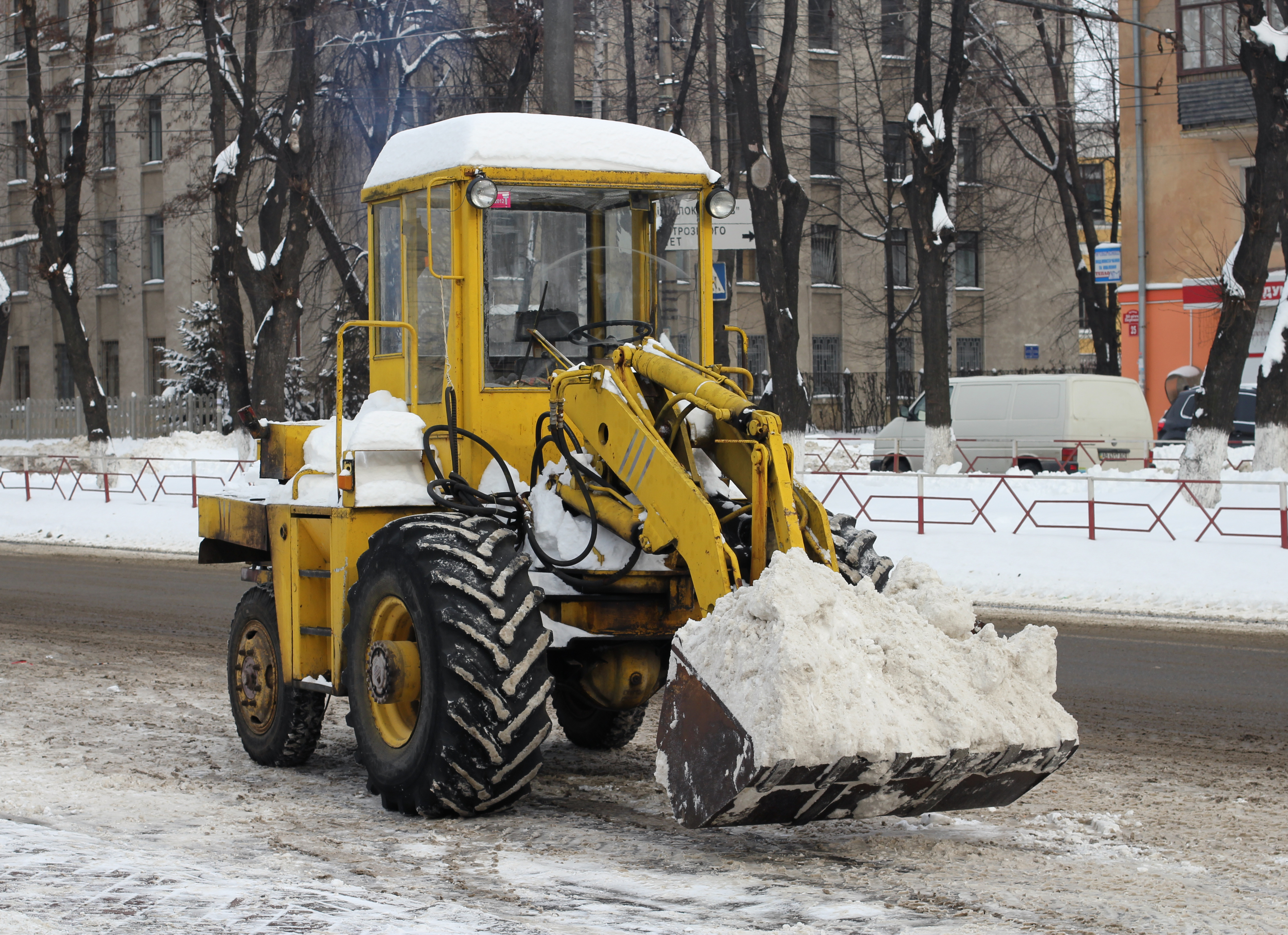 Snow removal vehicle 2012 G2
