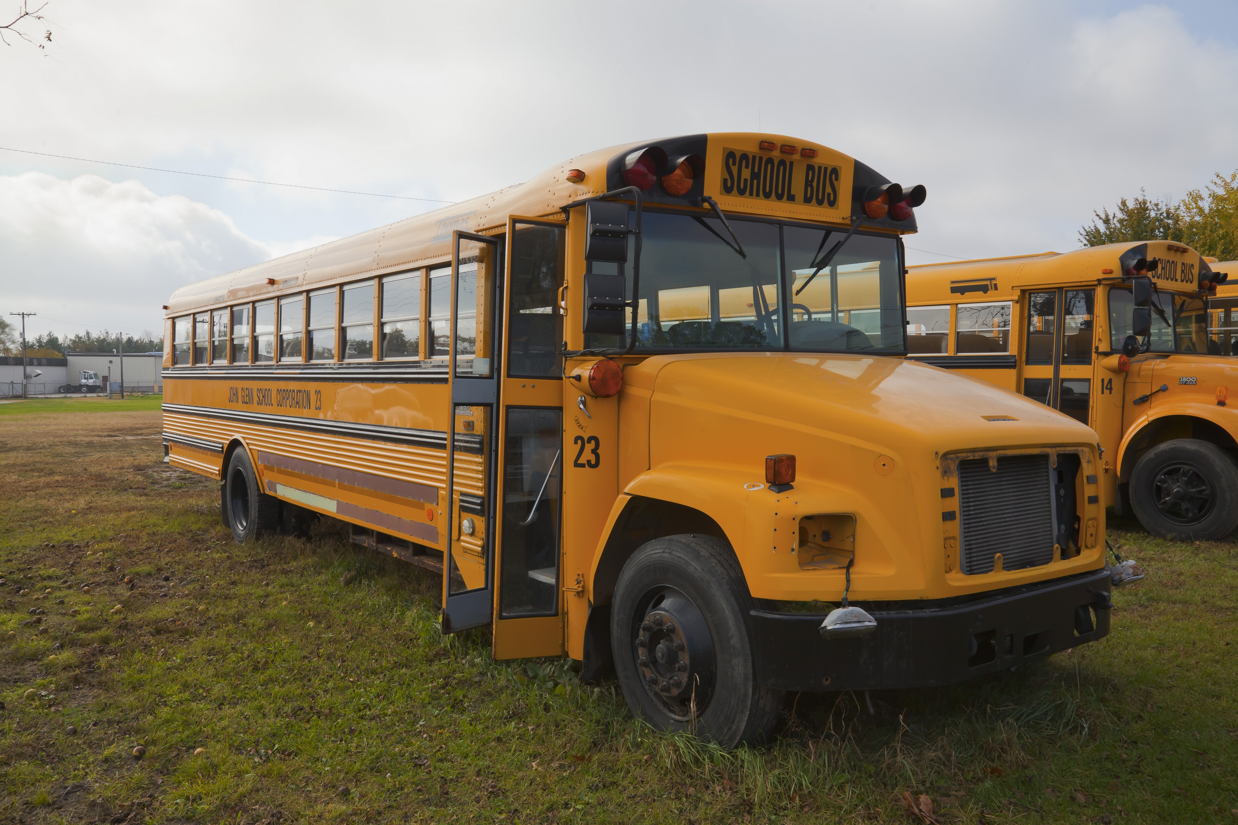 Autobús escolar, Walker, Indiana, Estados Unidos, 2012-10-20, DD 01