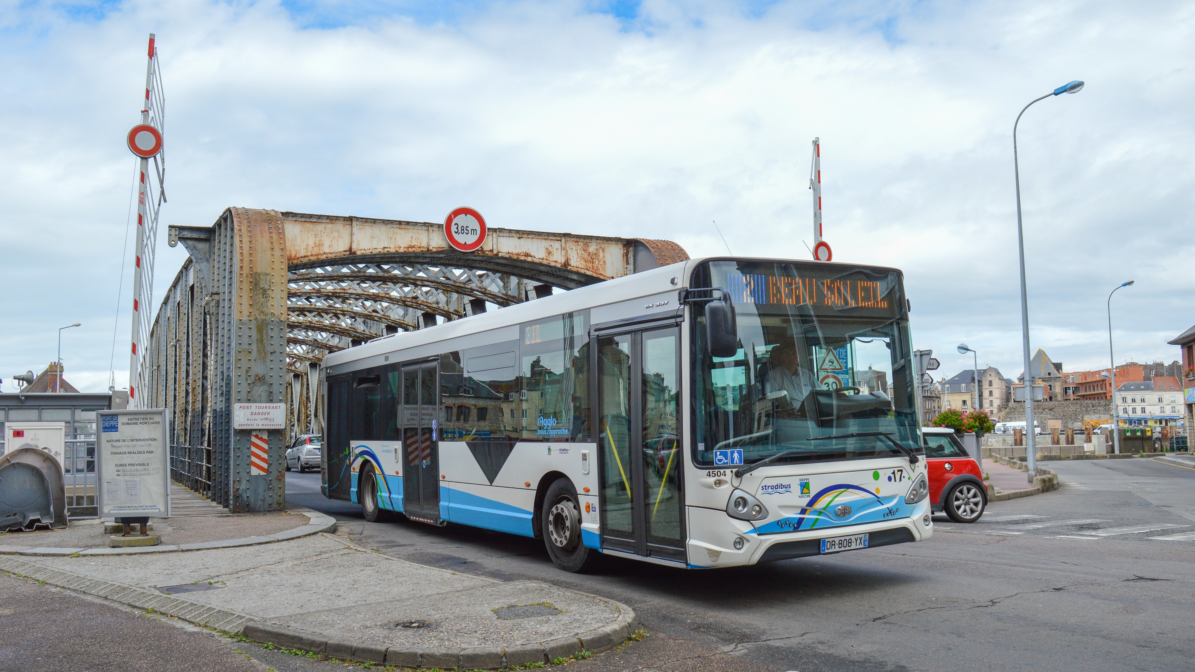 GX 337 Stradibus
