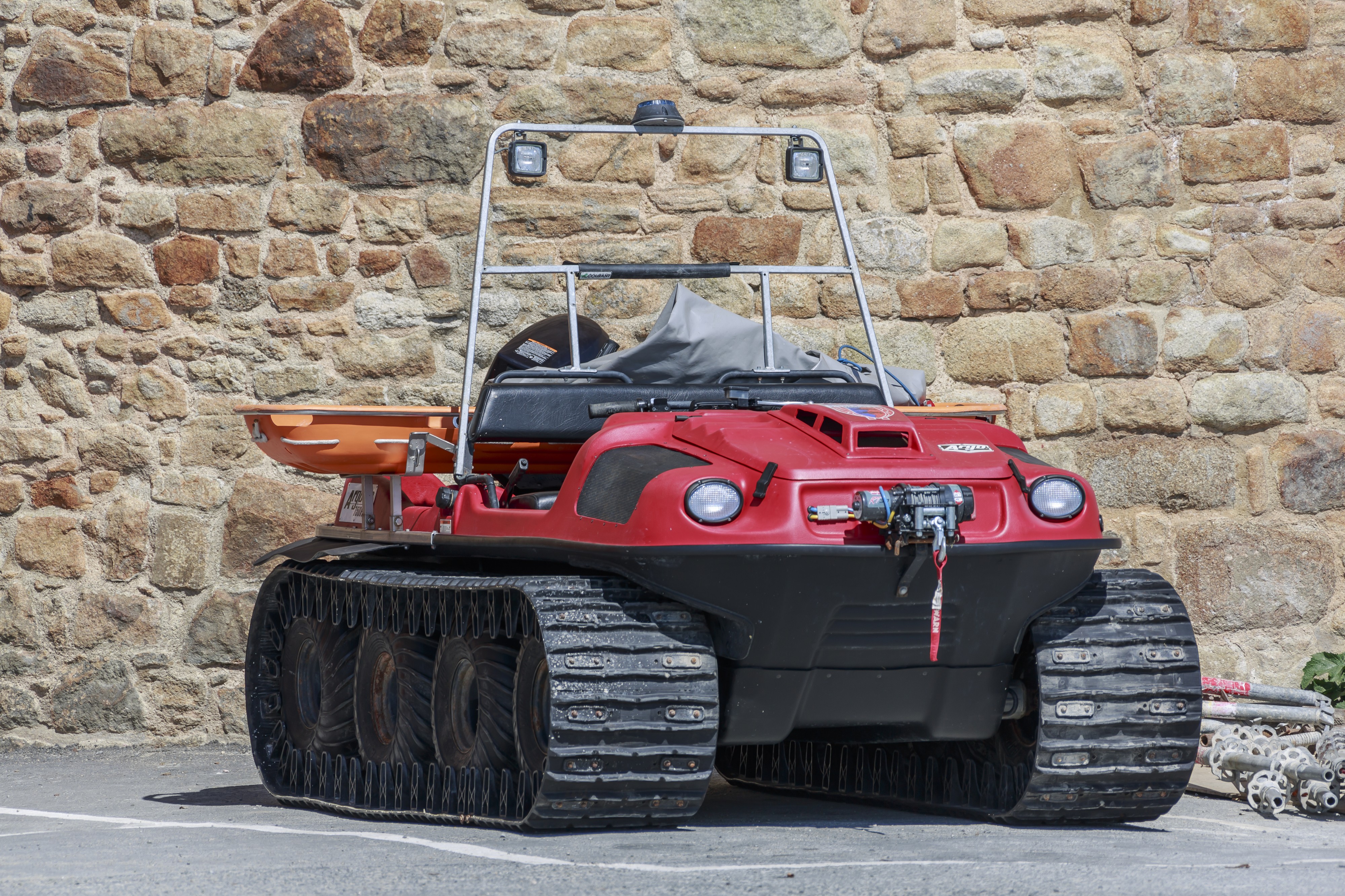 Le Mont-Saint-Michel France-Amphibian-vehicle-01