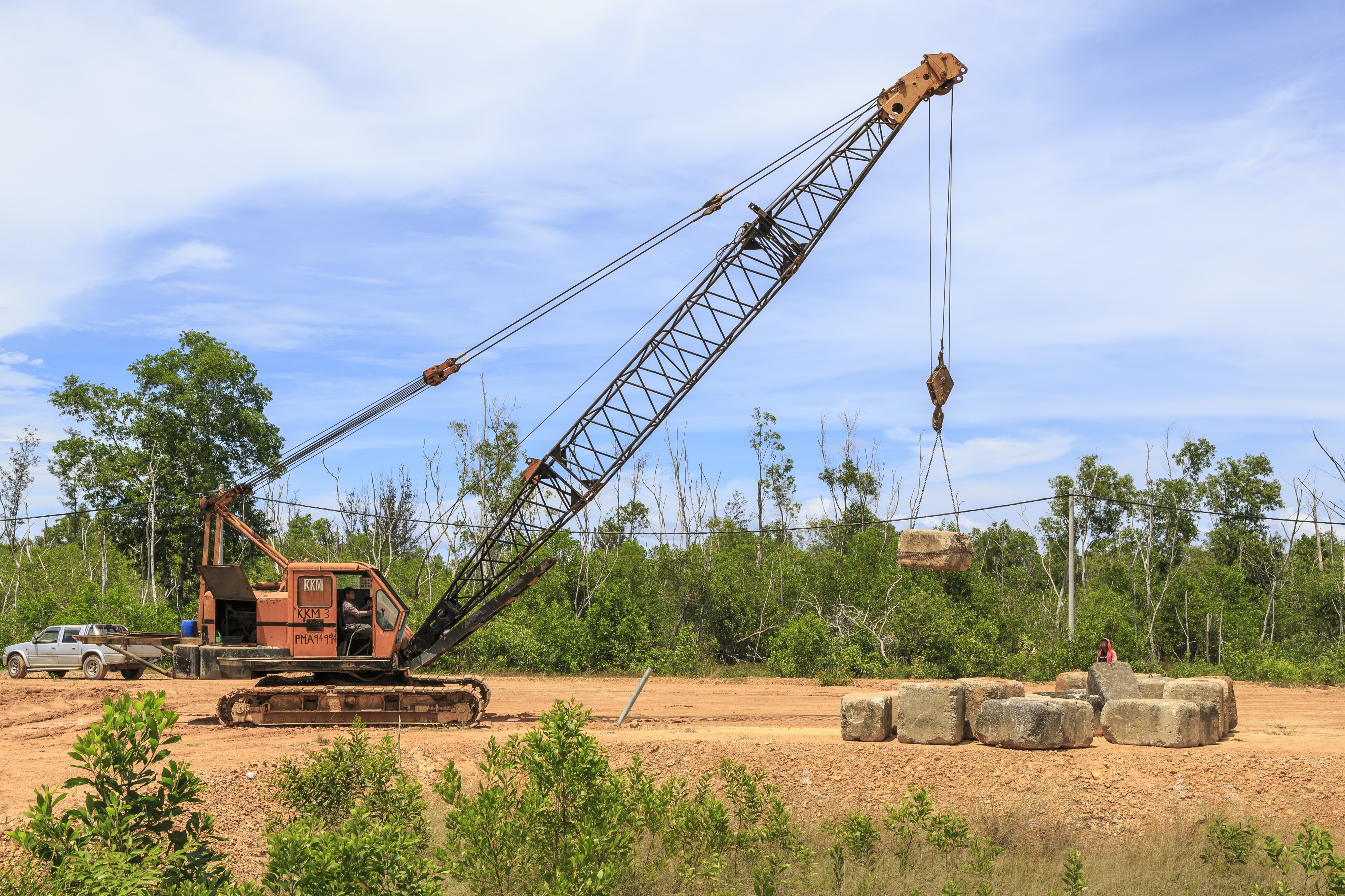 Tanjung-Badak Sabah P&H-Crane-02