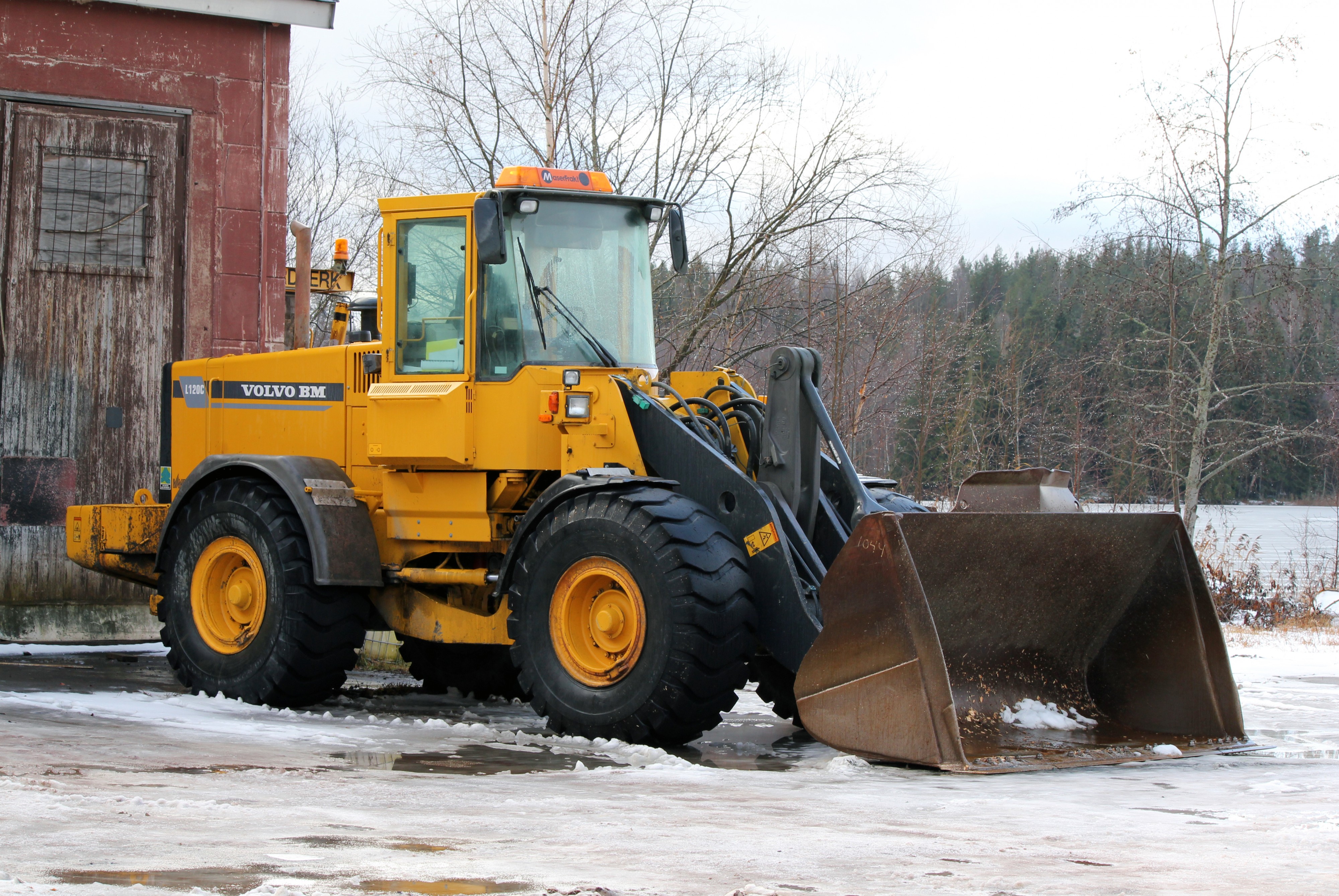 Volvo BM L120C Vikmanshyttan 01