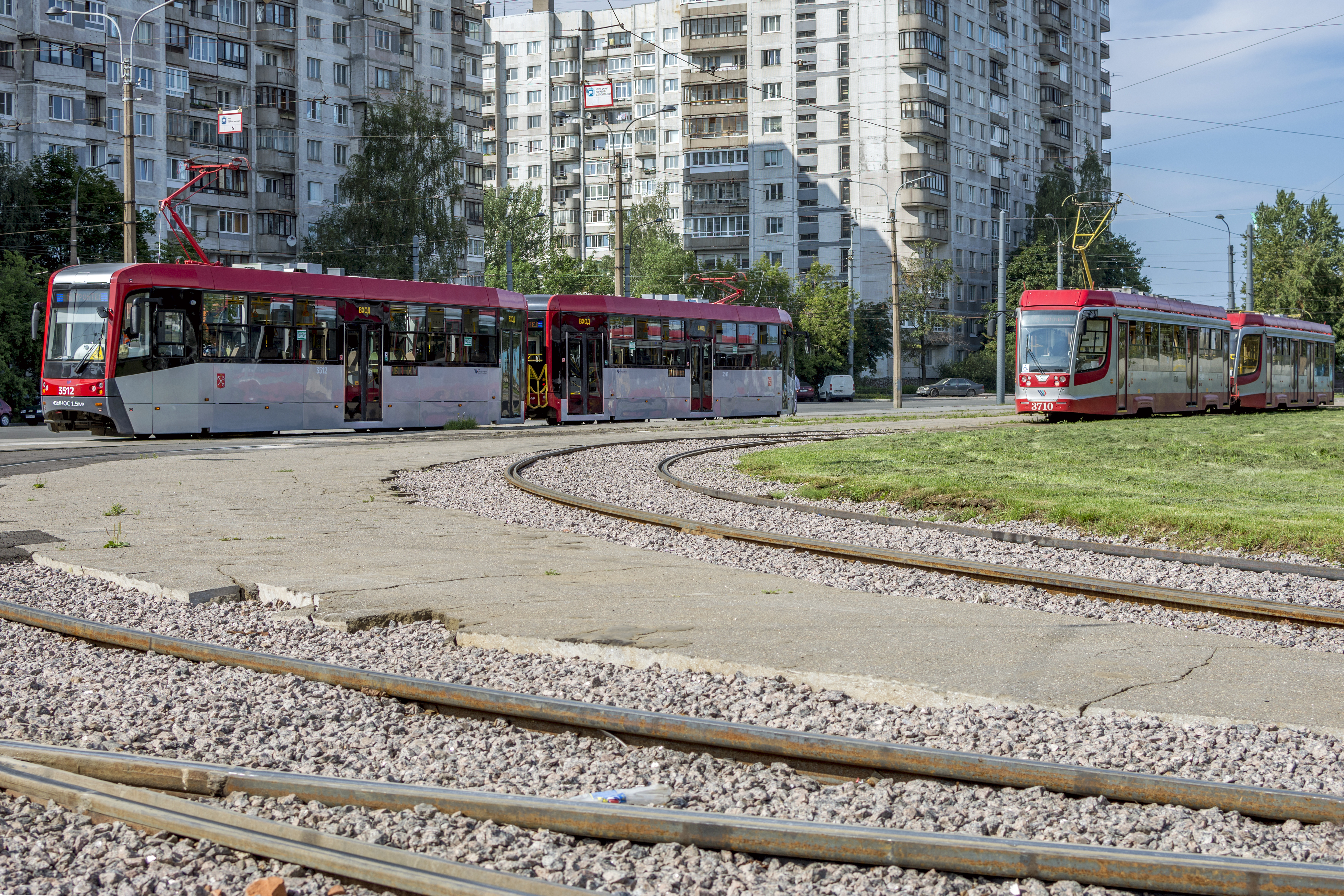 Trams LM-68M3 and 71-623-03 in SPB (img2)
