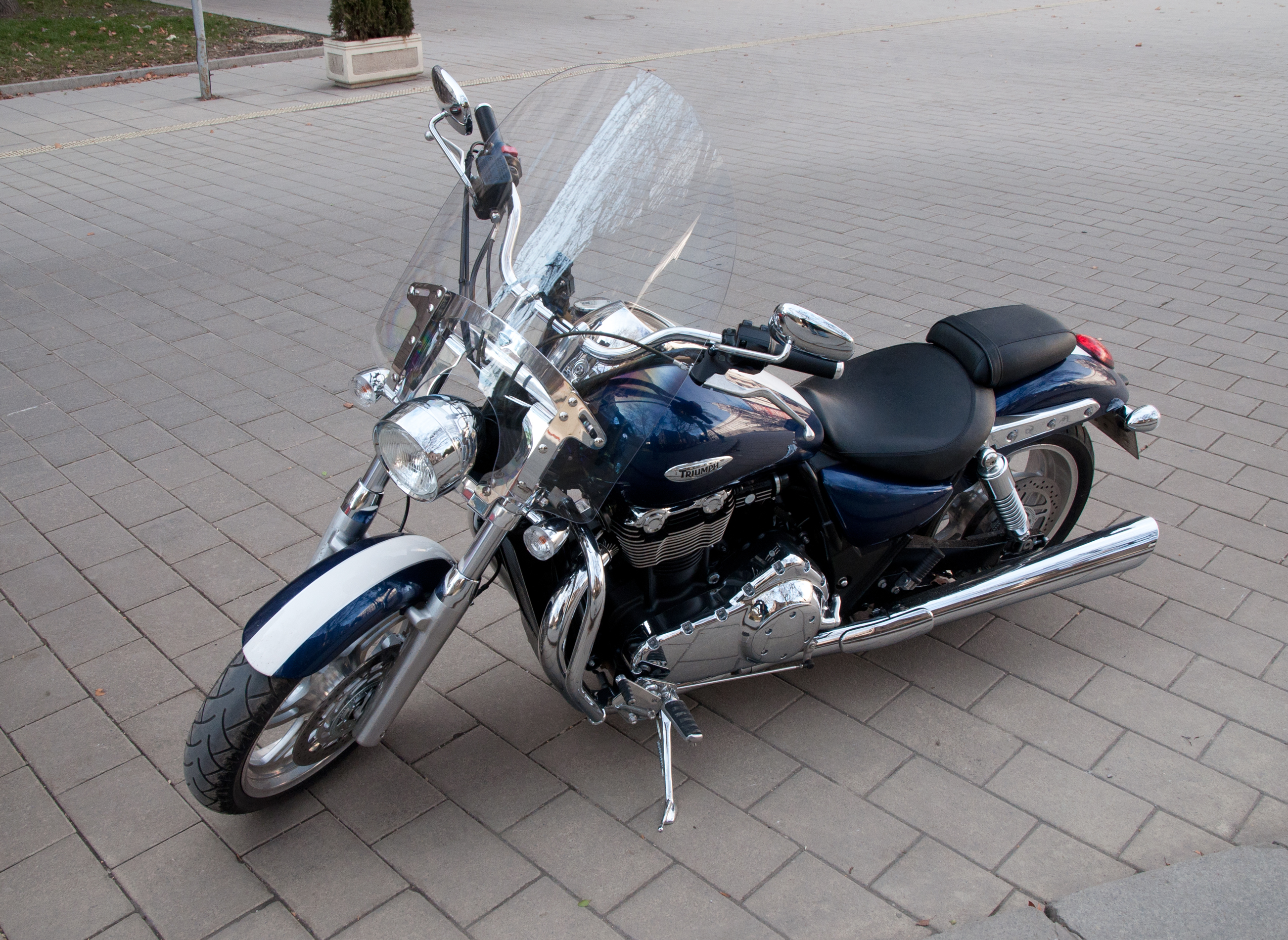 Triumph Thunderbird1600 2