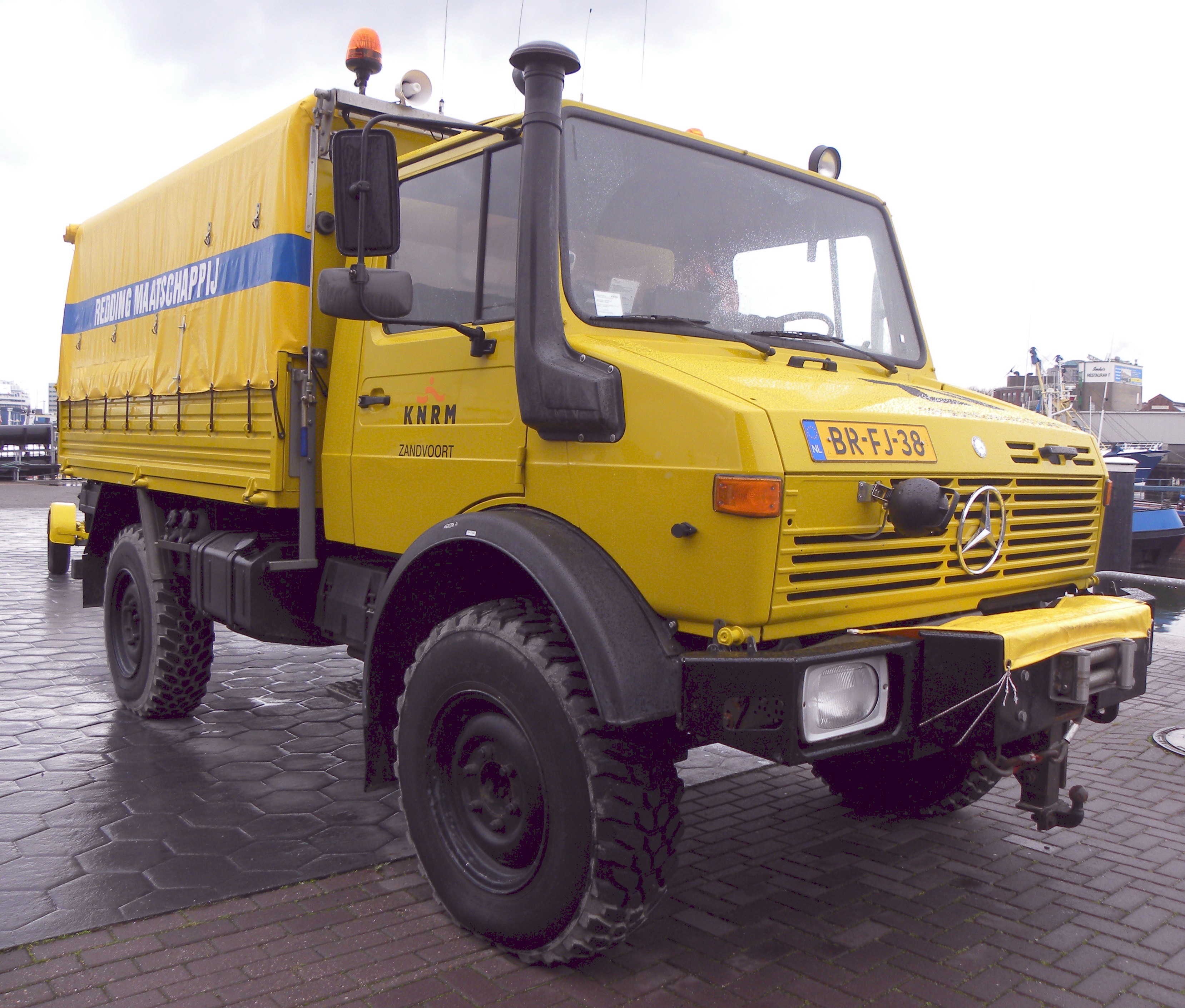 Unimog U 1300 L