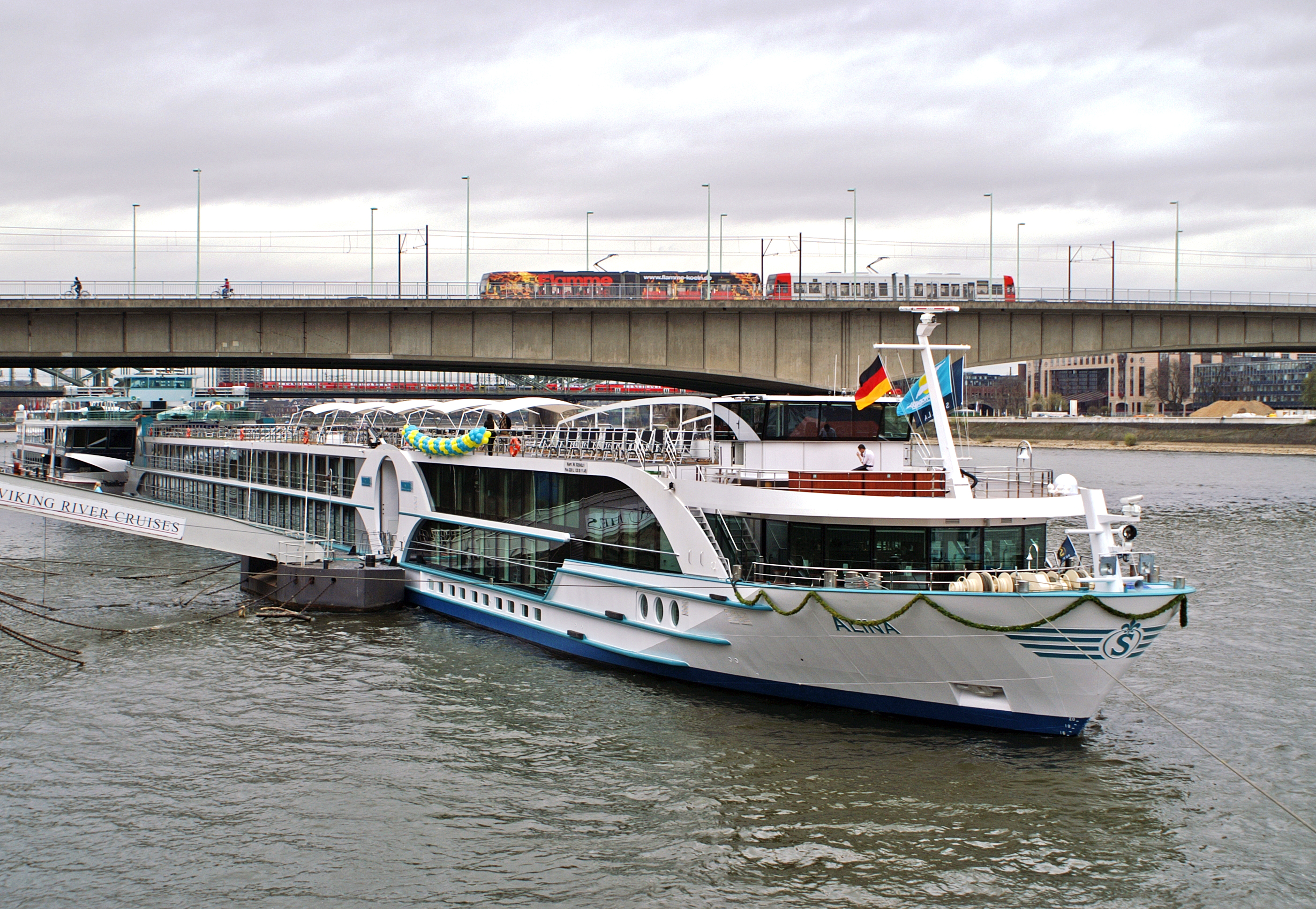 Alina (ship, 2011) 001