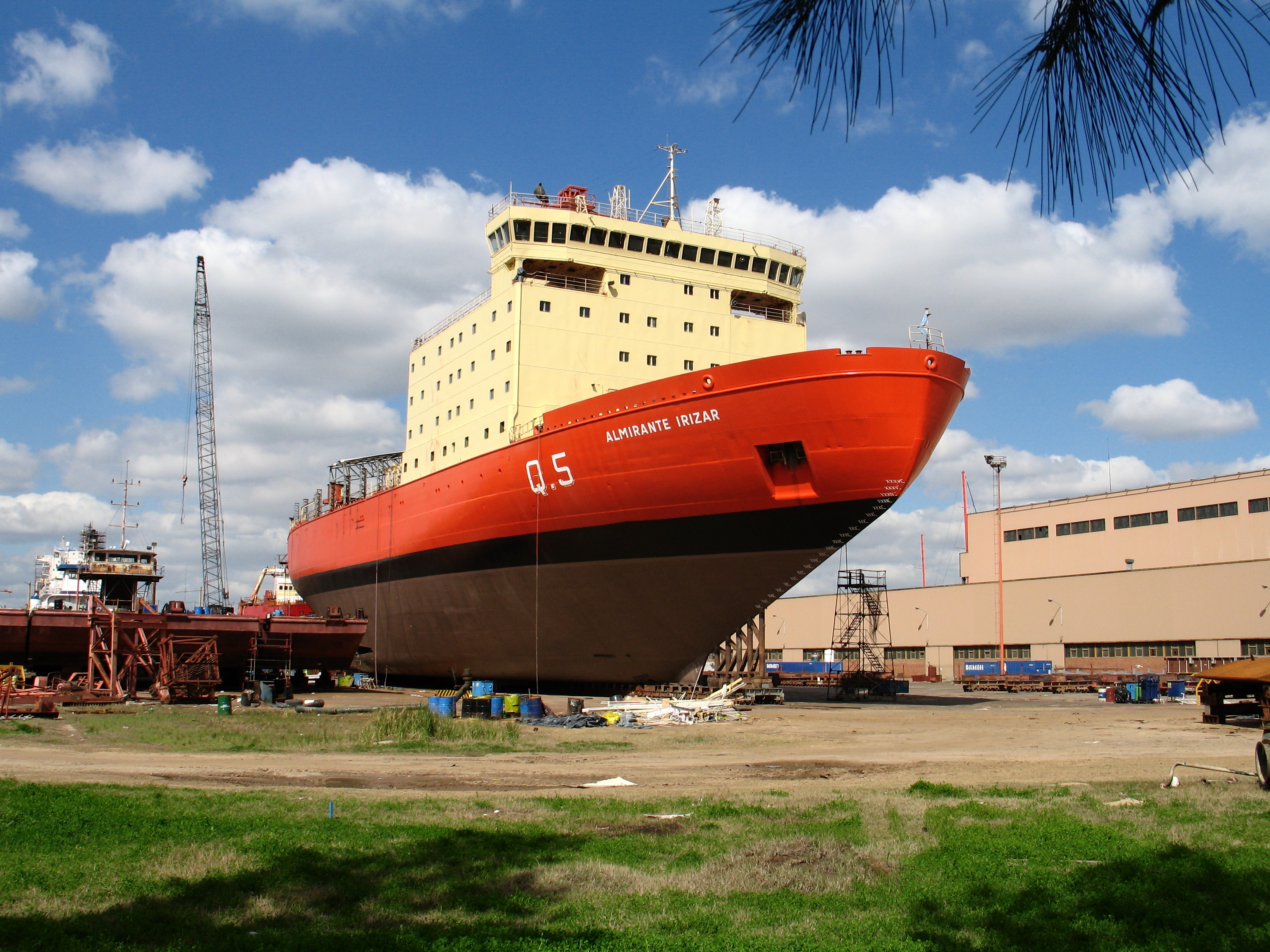 Almirante irizar