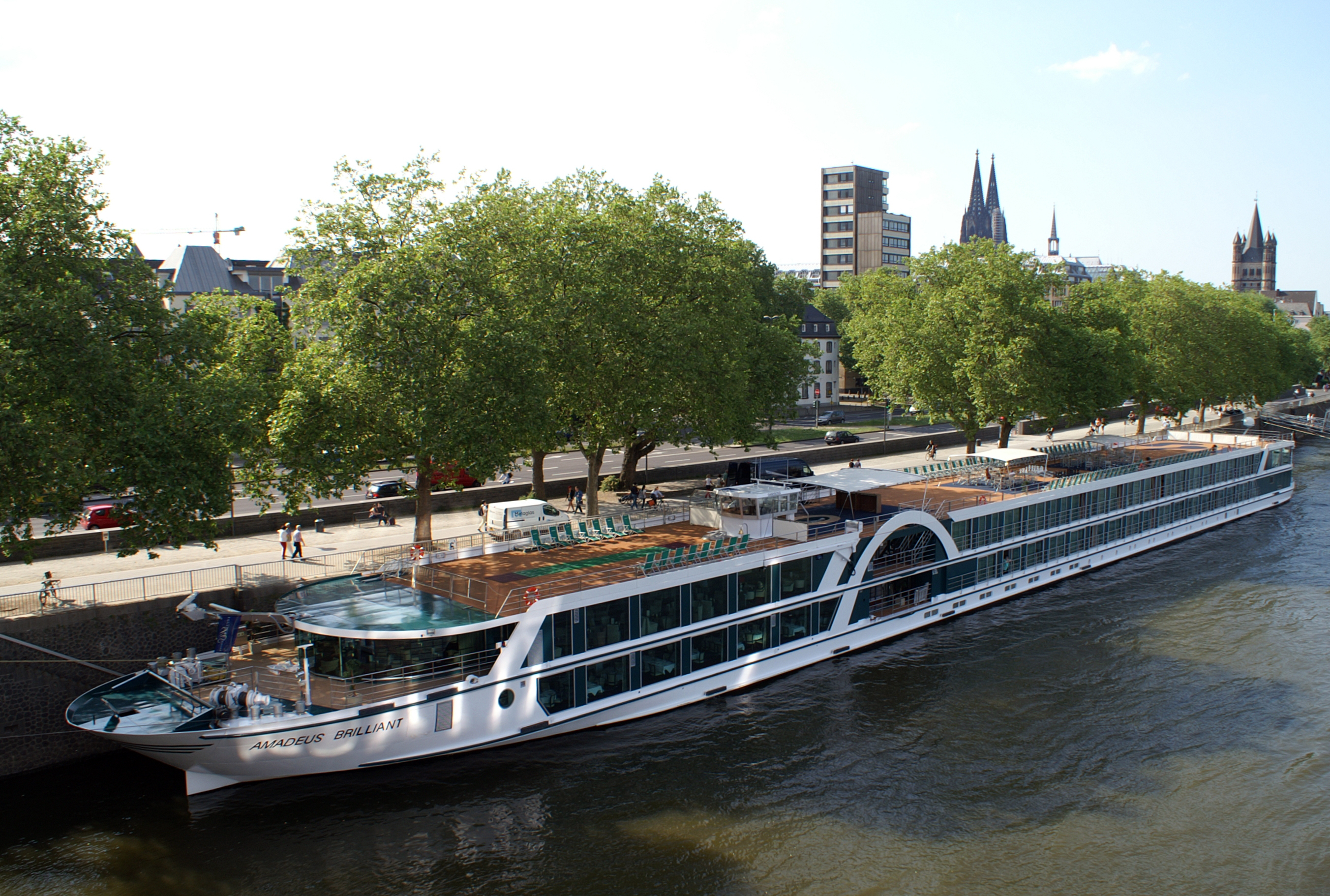 Amadeus Brilliant (ship, 2011) 006