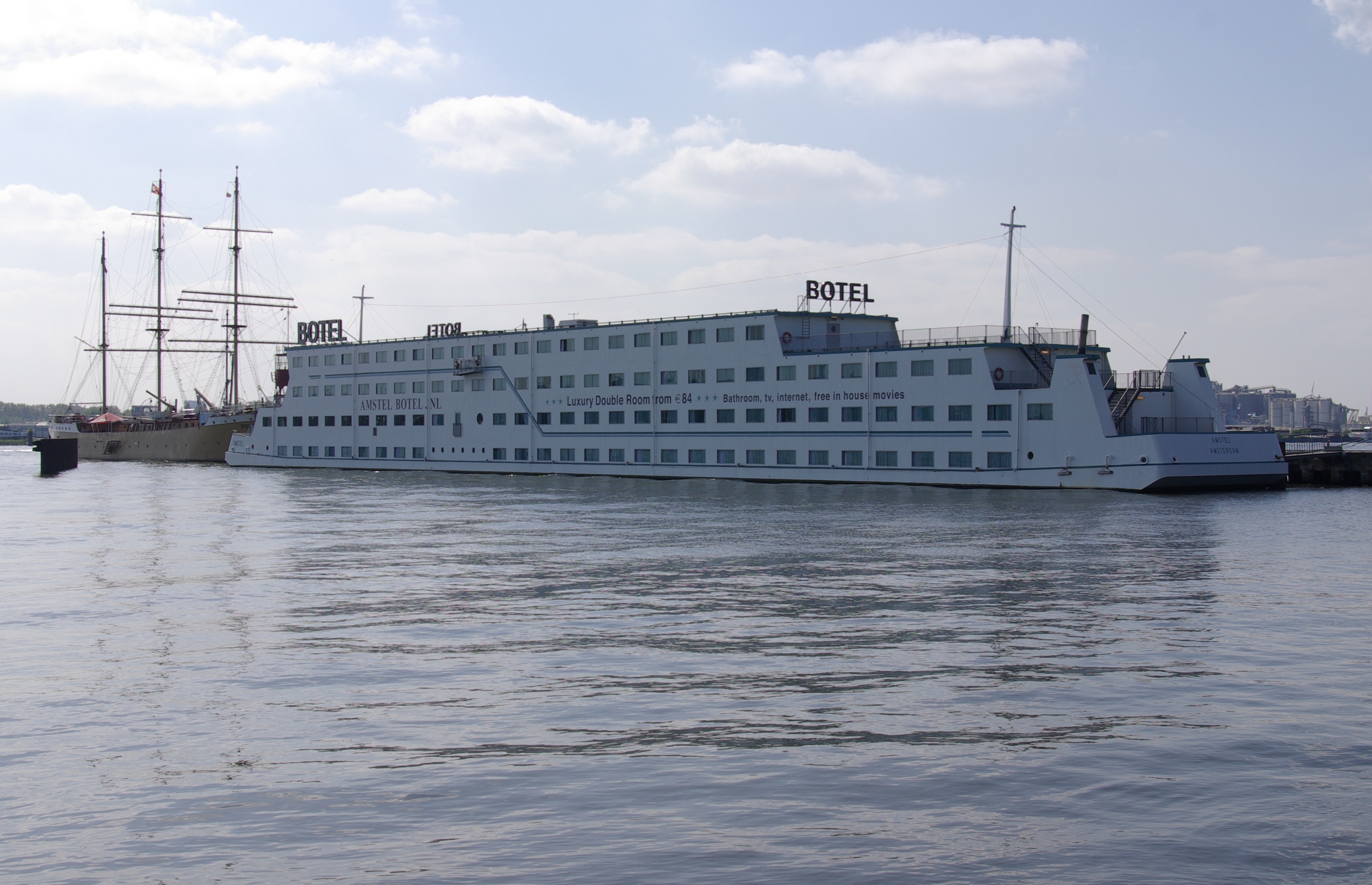 Amstel Botel, Amsterdam 01