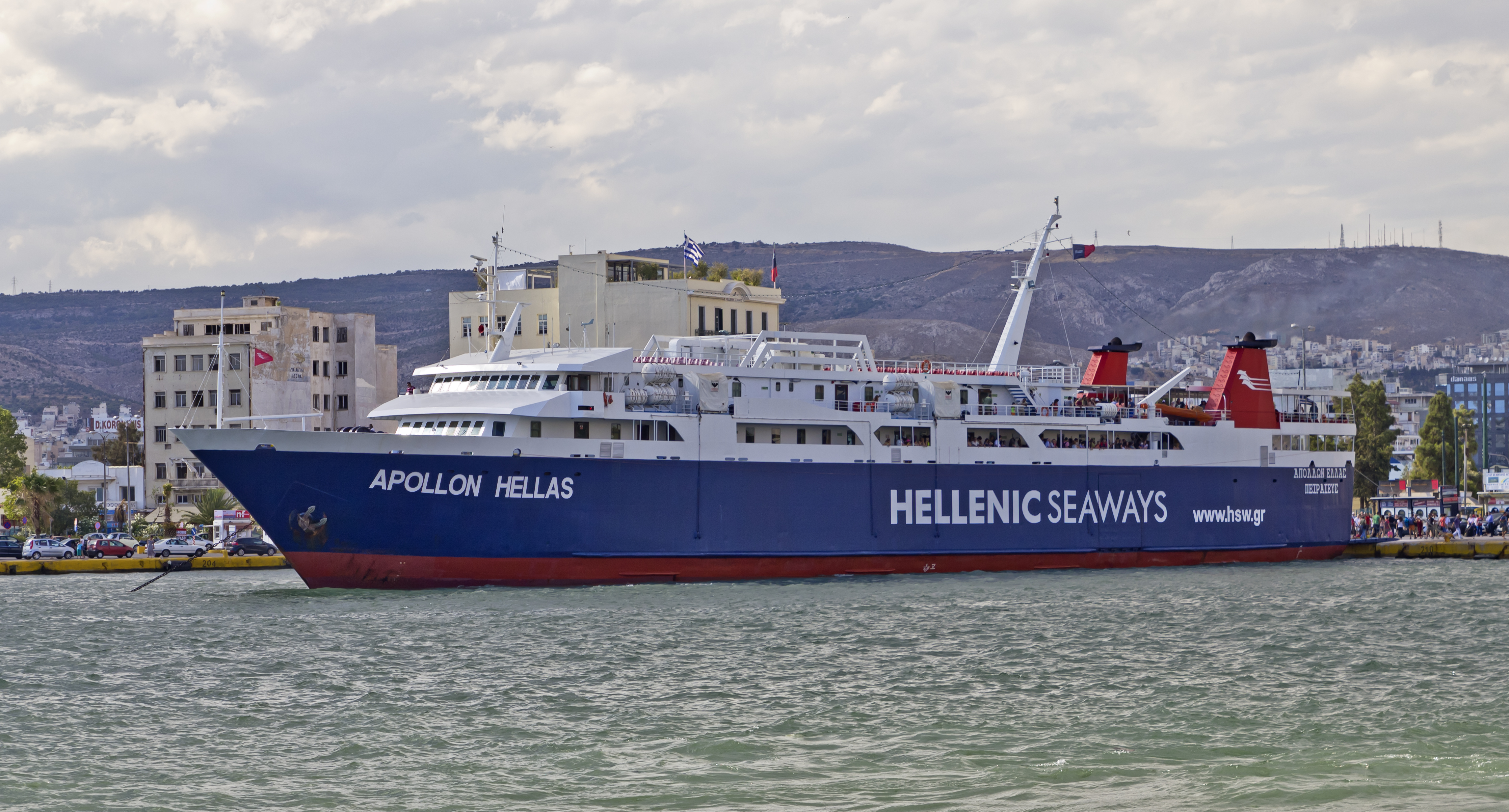 Attica 06-13 Piraeus 07 Port
