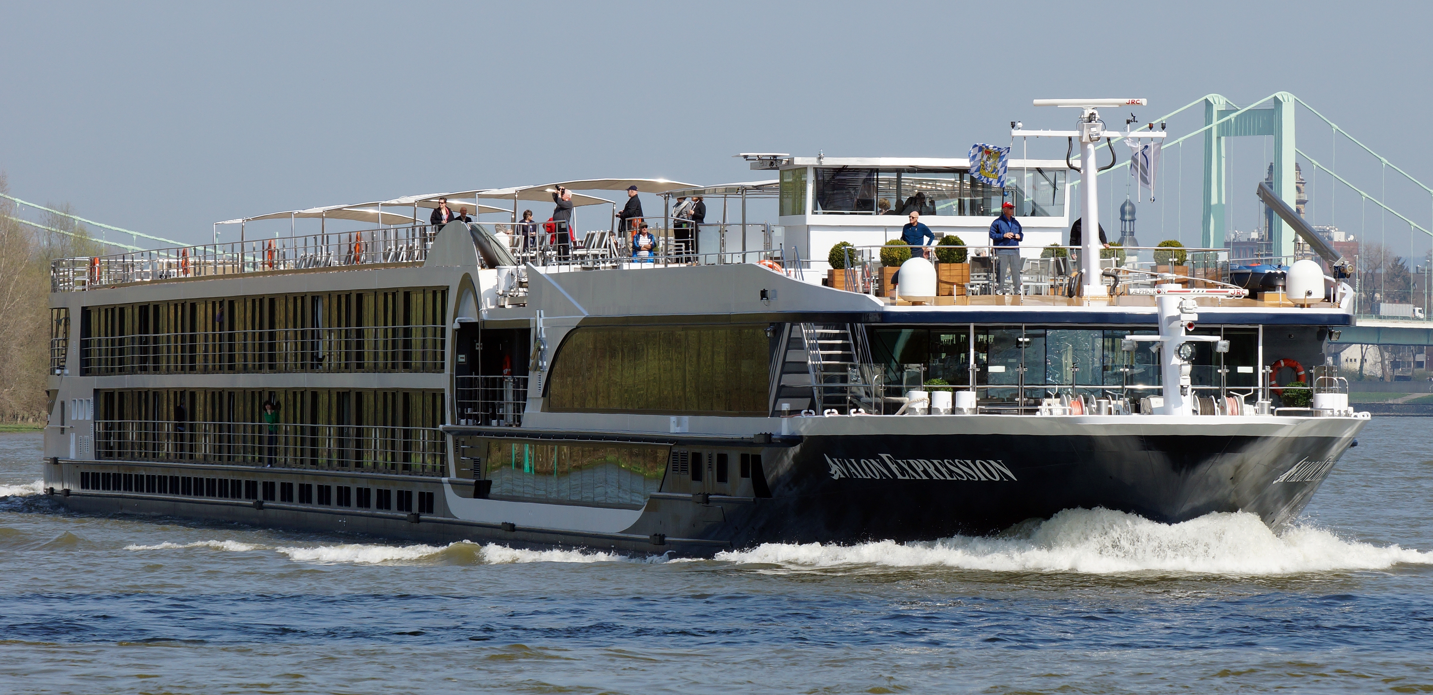 Avalon Expression (ship, 2013) 010