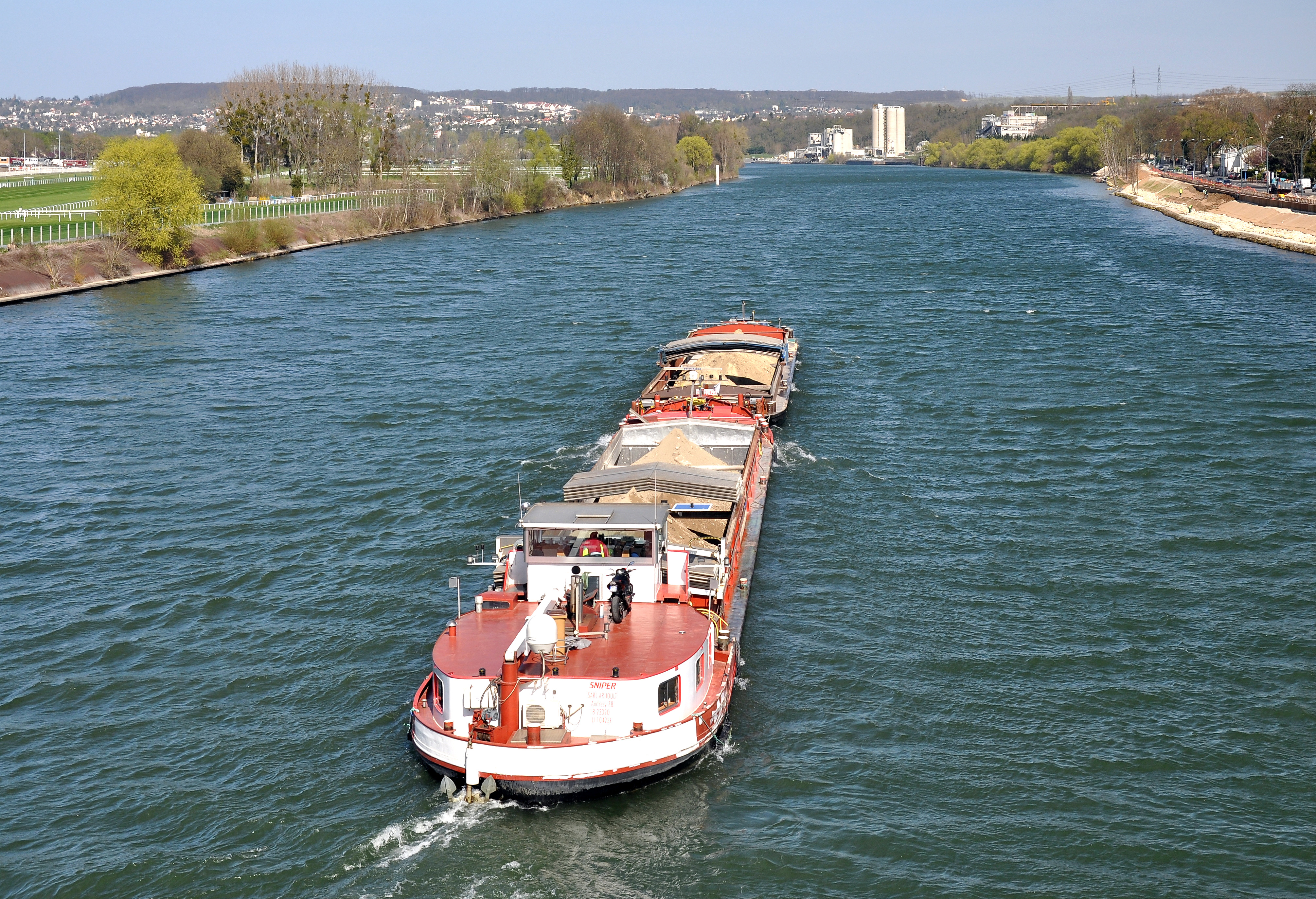 Barge in Maisons-Laffitte 001