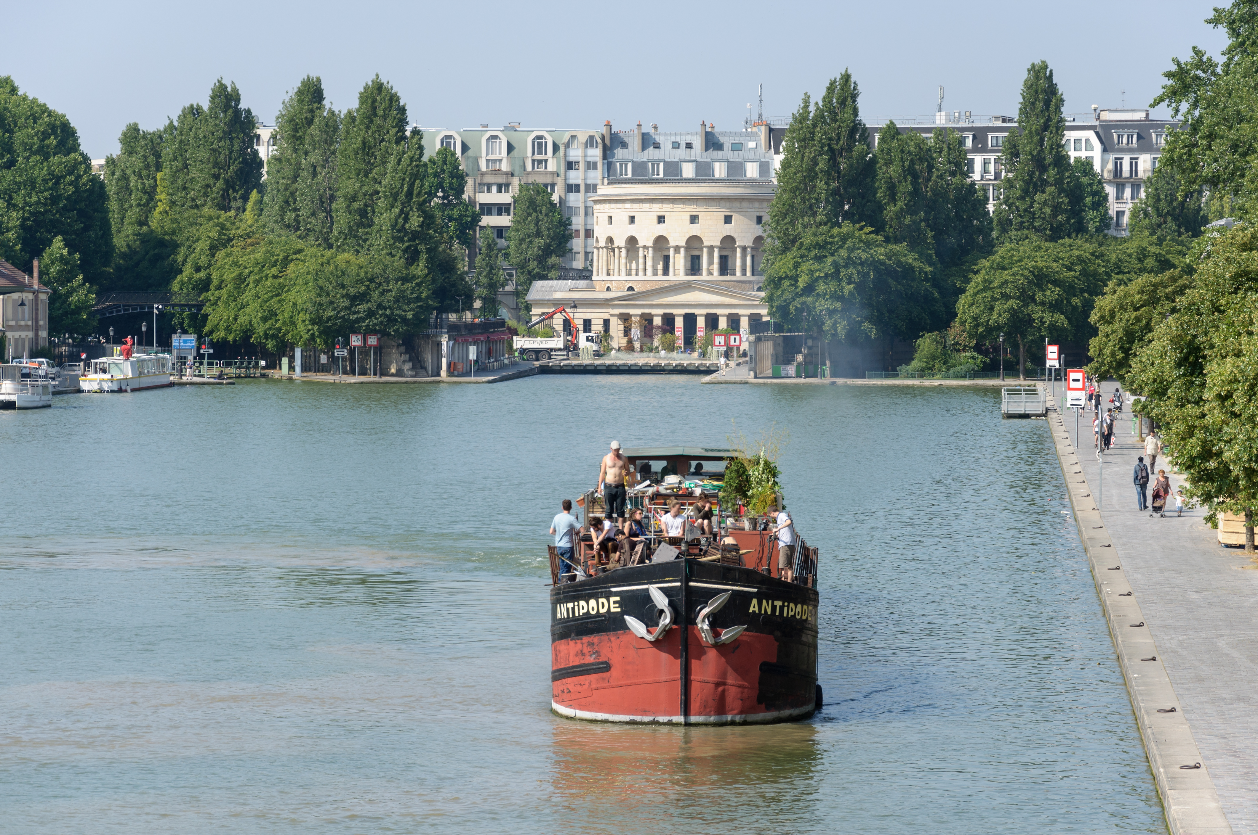 Bassin de la Villette 1
