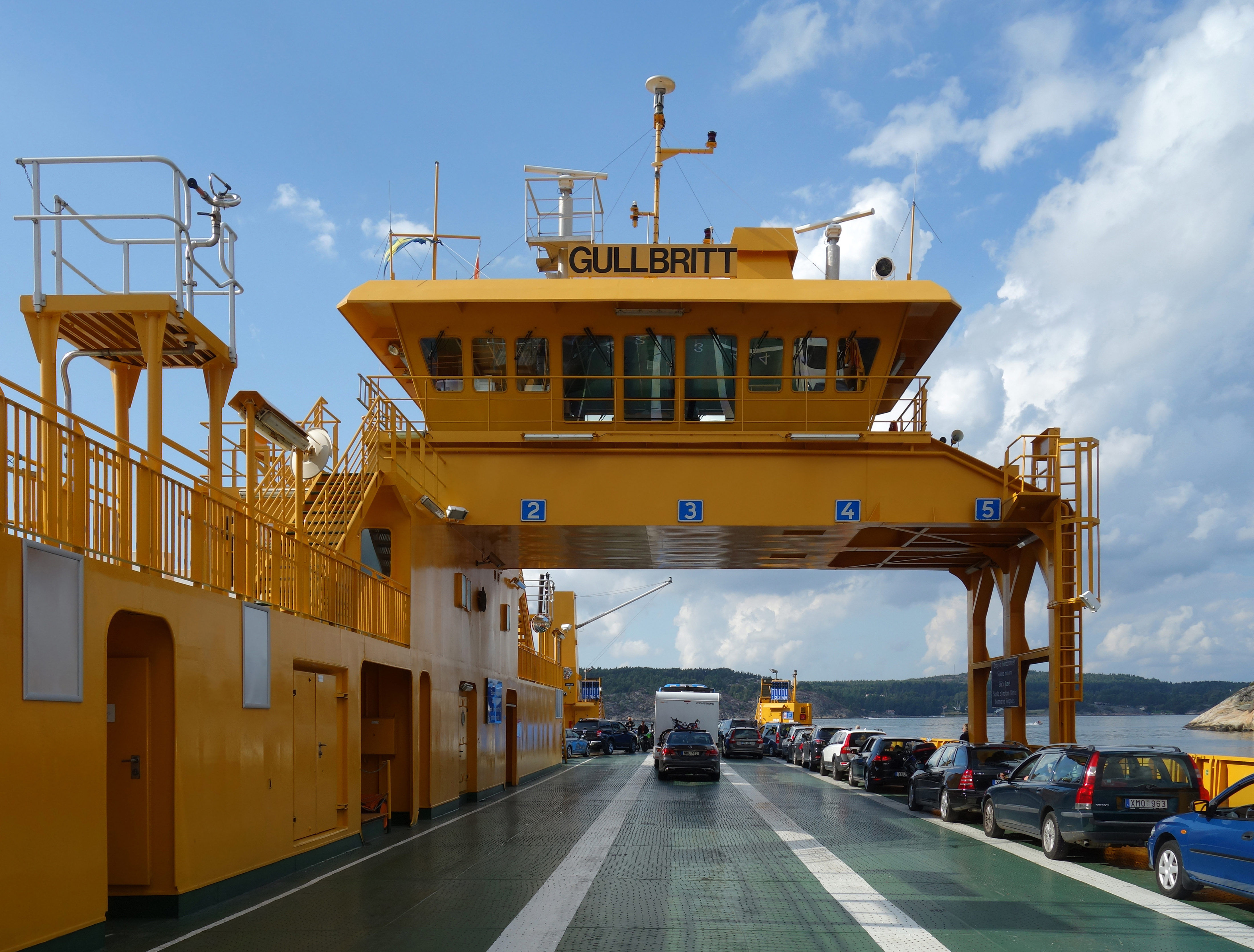 Bridge and deck of Gullbritt