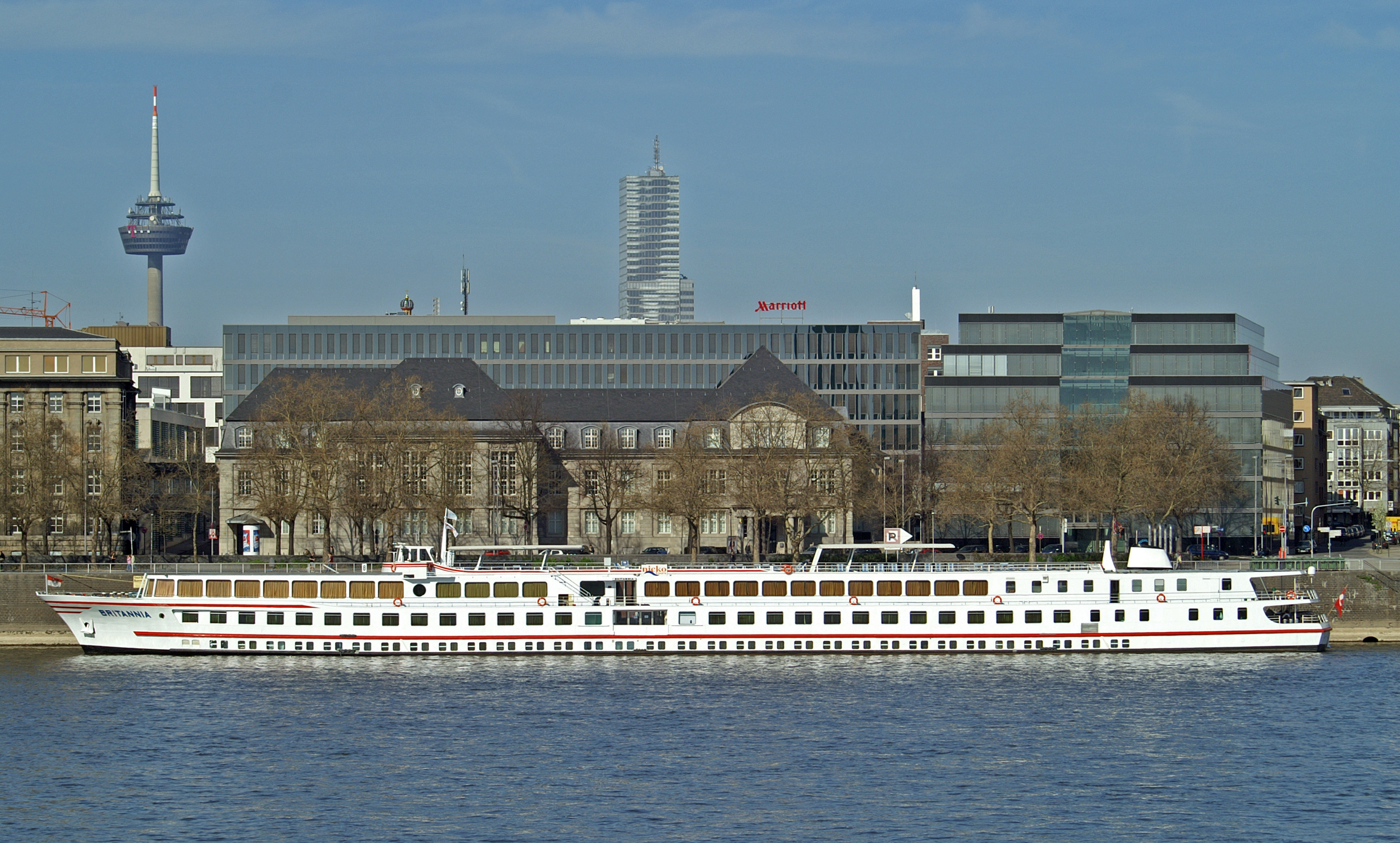 Britannia (ship, 1969) 004