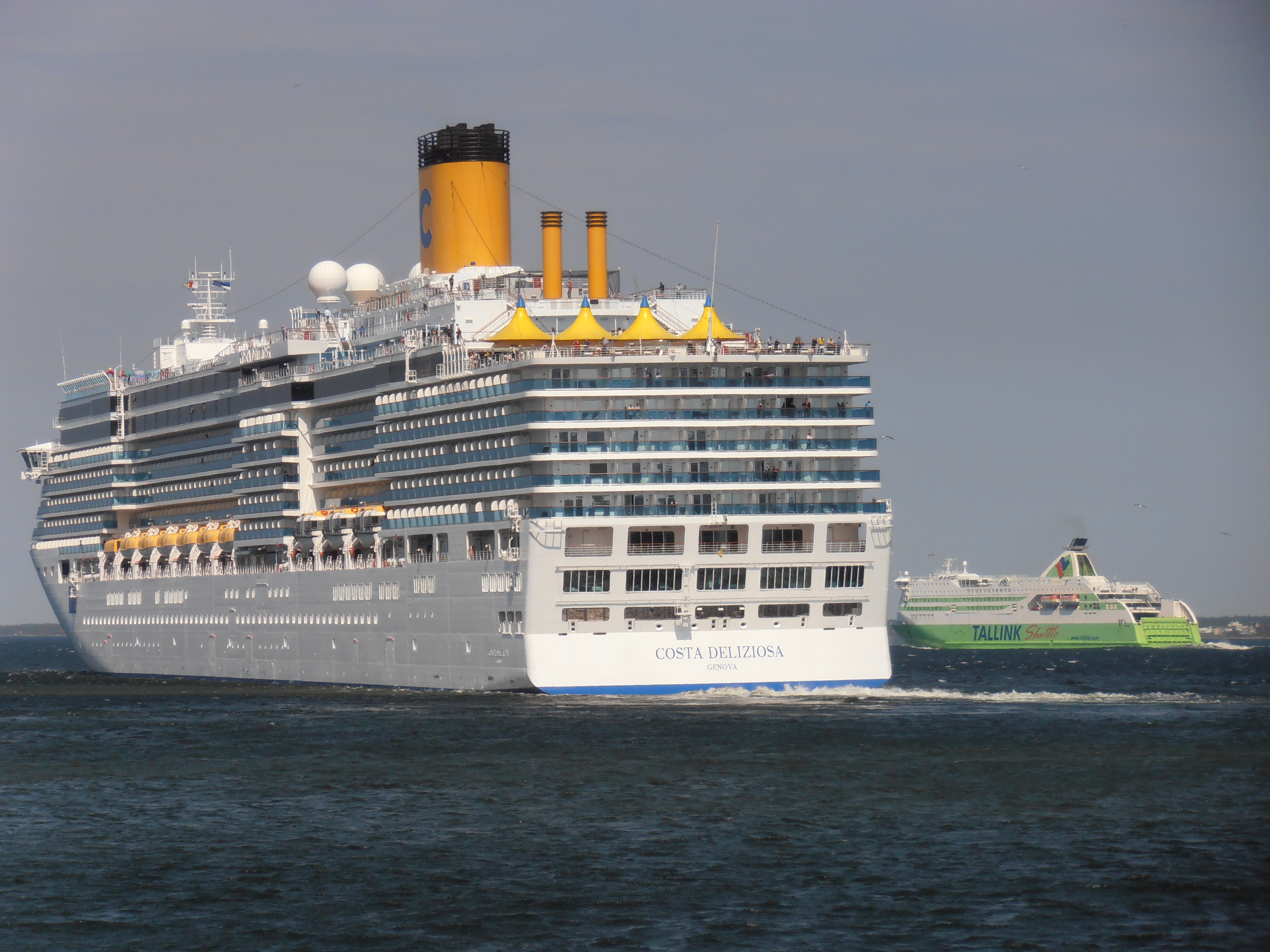 Costa Deliziosa and Star departing from Tallinn 22 May 2012