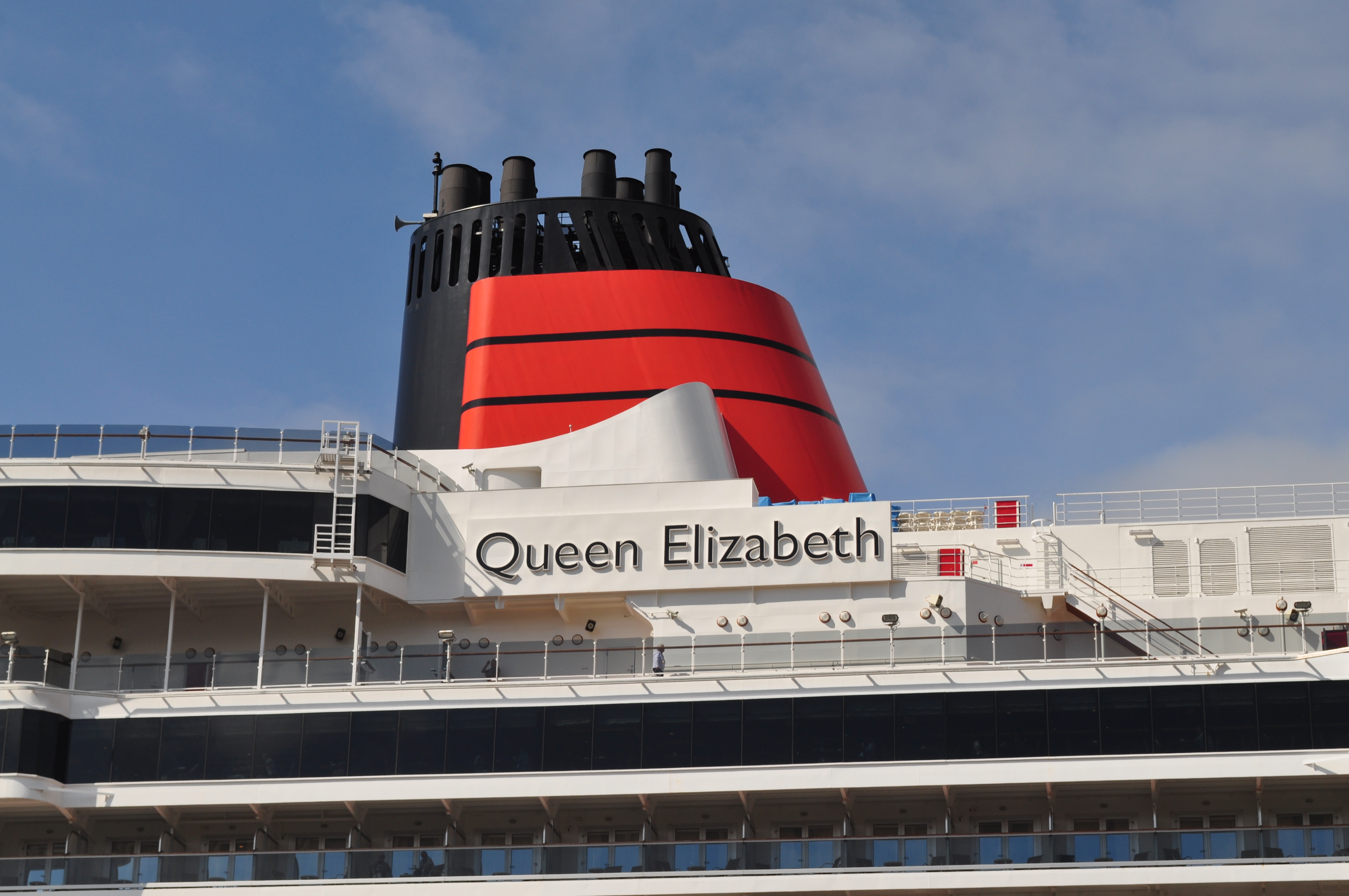 Cunards Queen Elizabeth (Norway) (6006179981)