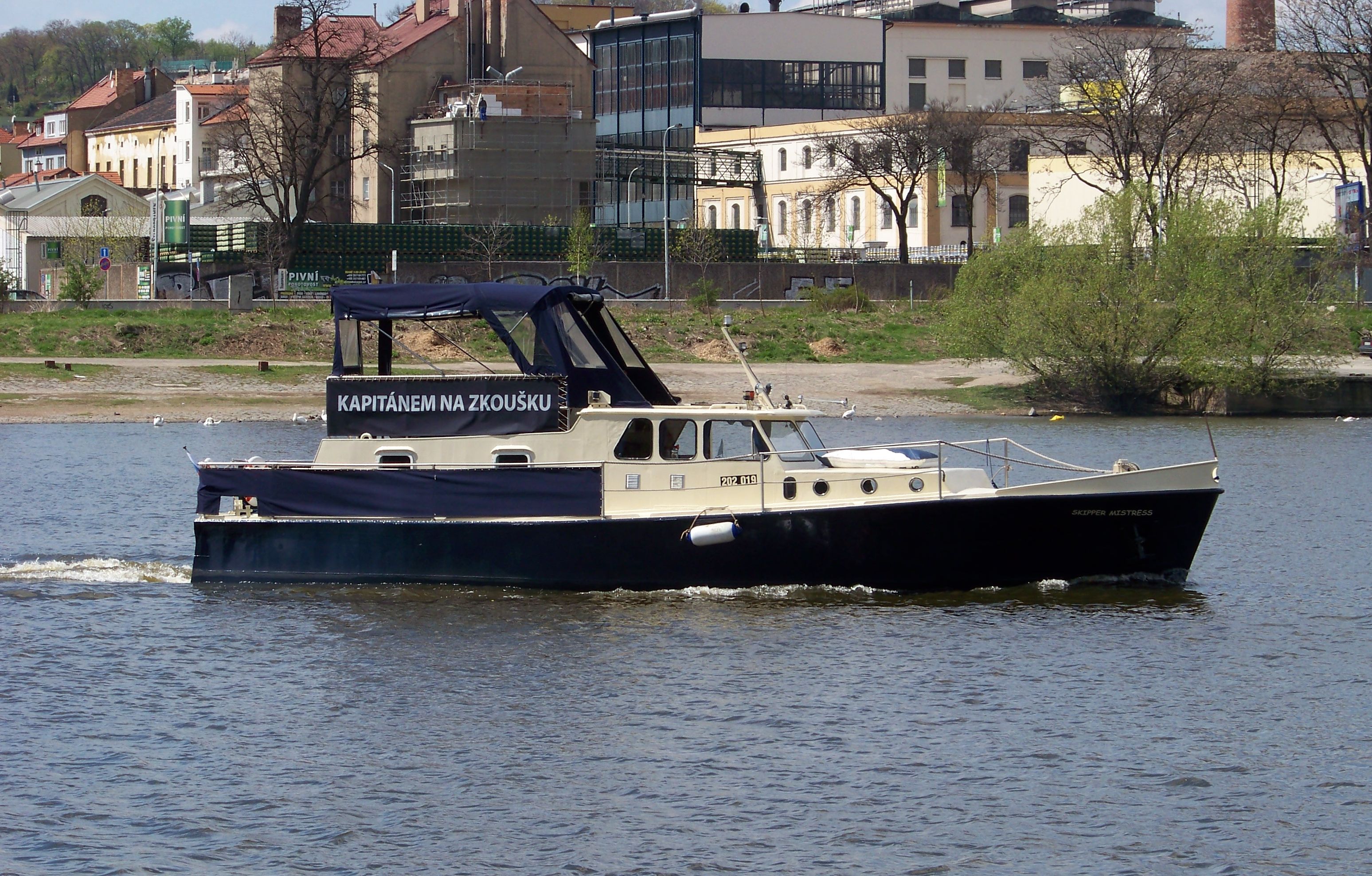Cvičná loď Skipper Mistress