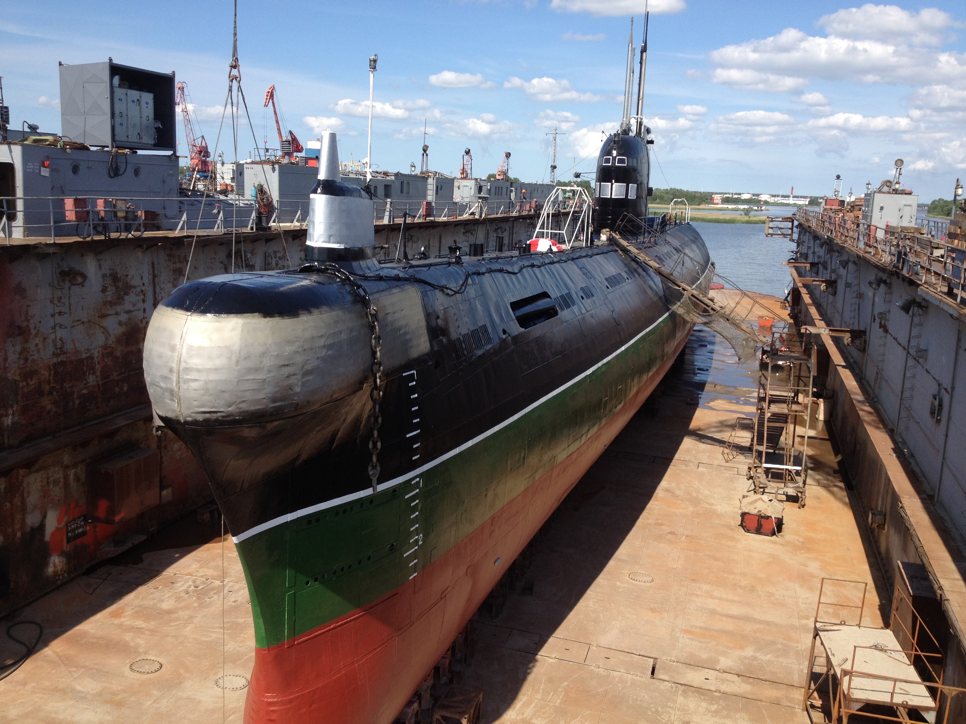 Б-413 в доке
