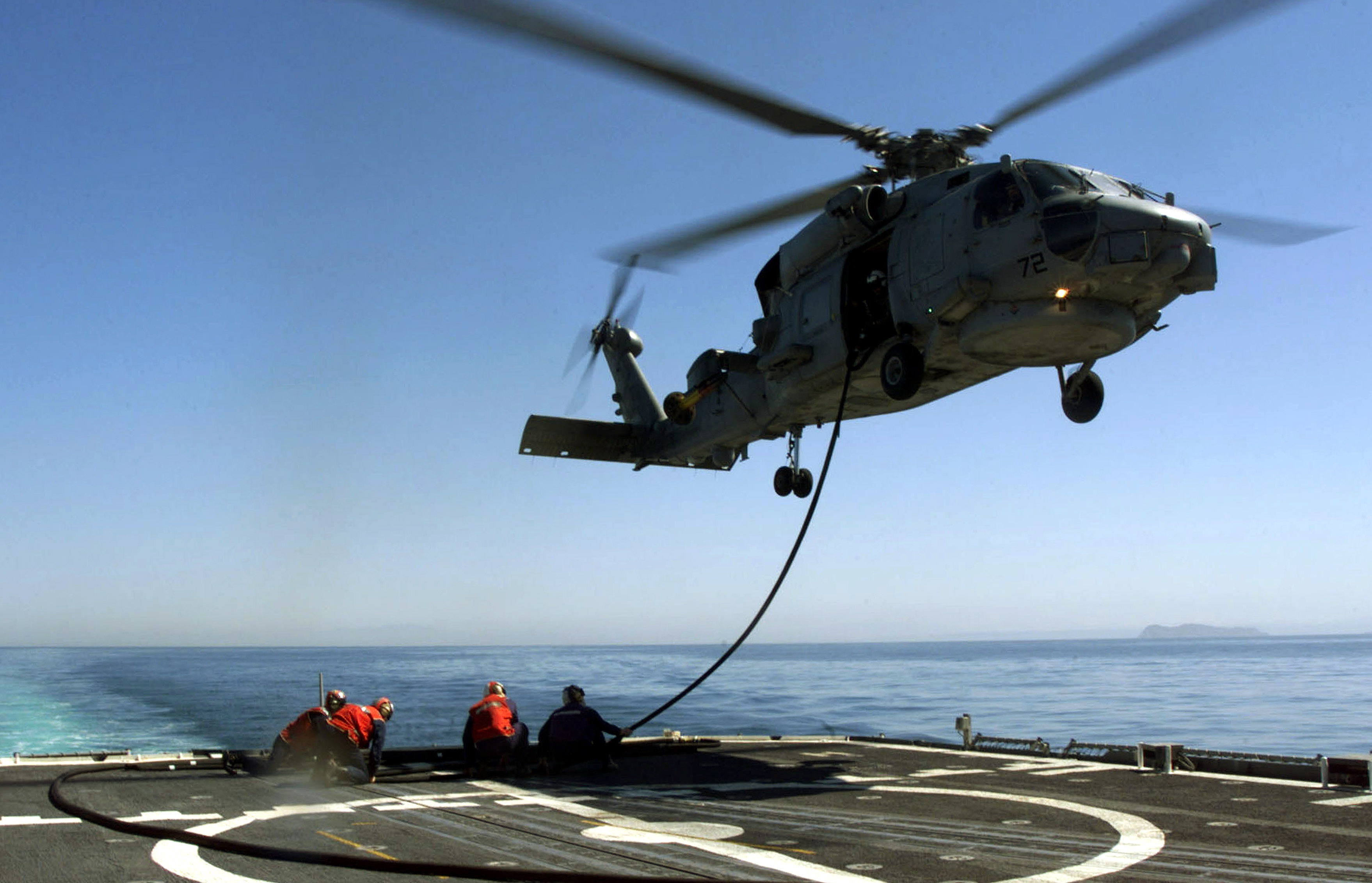 Defense.gov News Photo 000322-N-4010S-007