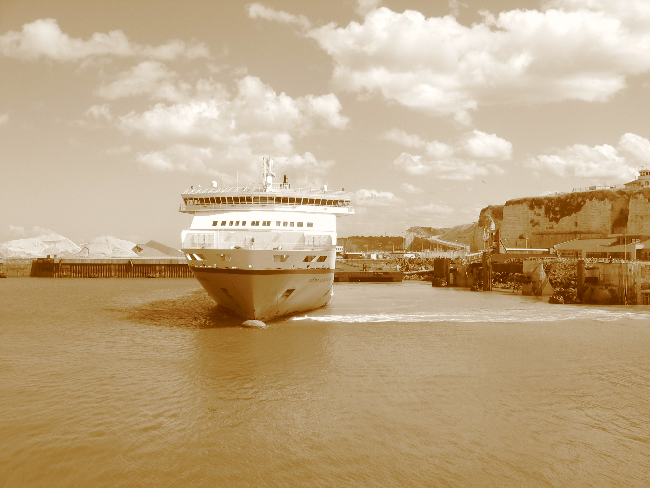 Dieppe ferry-boat 2008-08-12