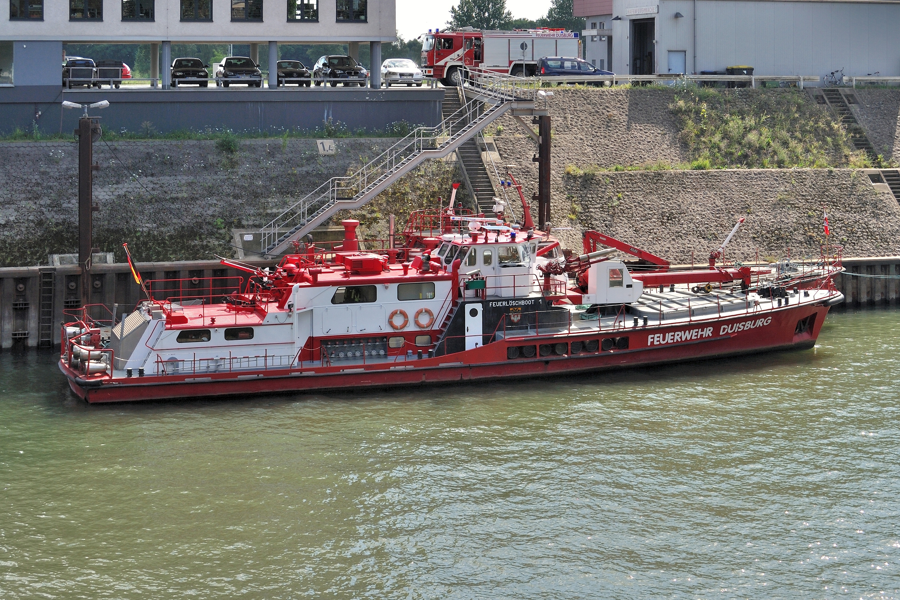 Duisburg, Vinckekanal, 2011-08 CN-01