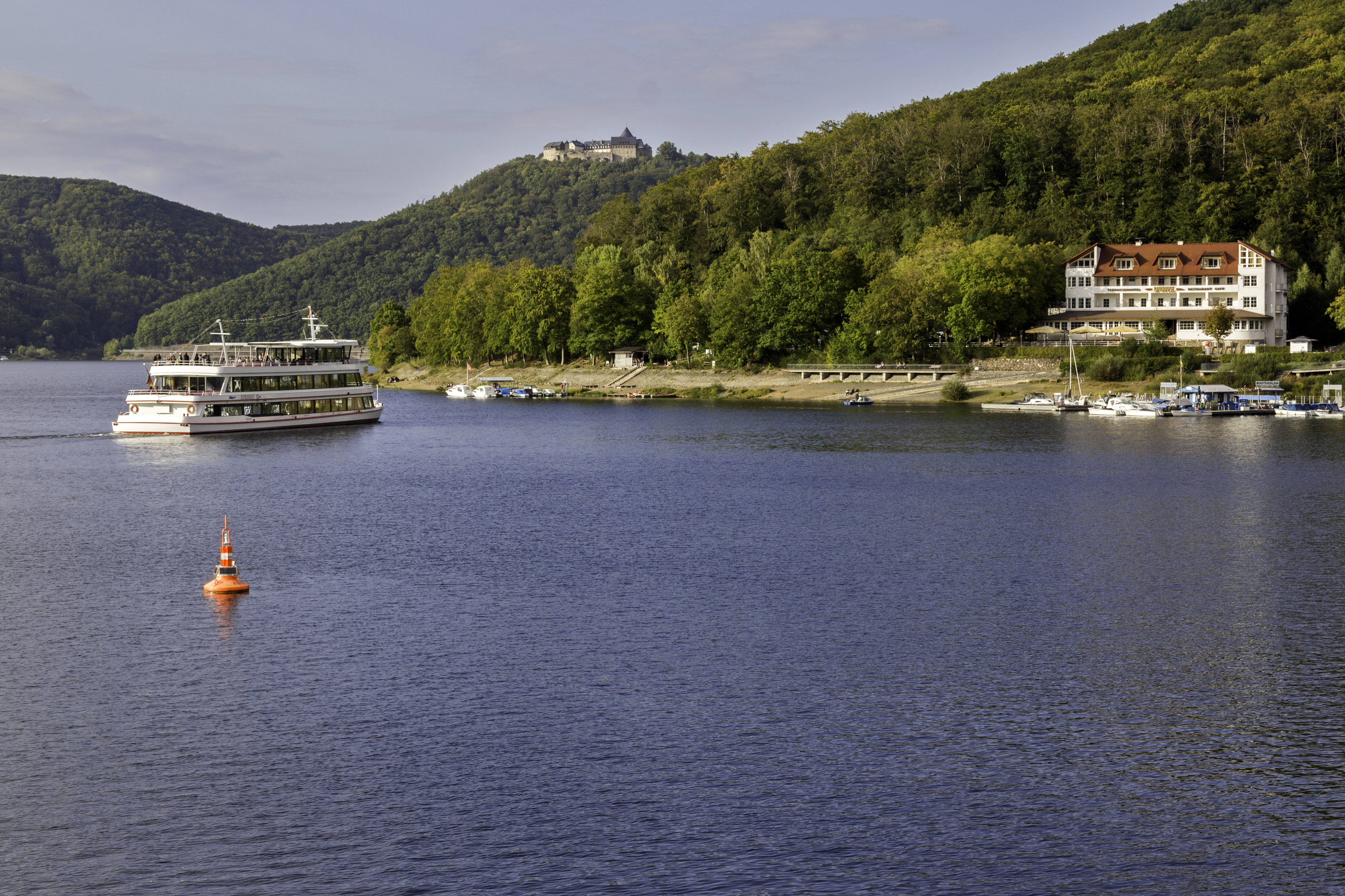 Edersee 01 und Schloss Waldeck
