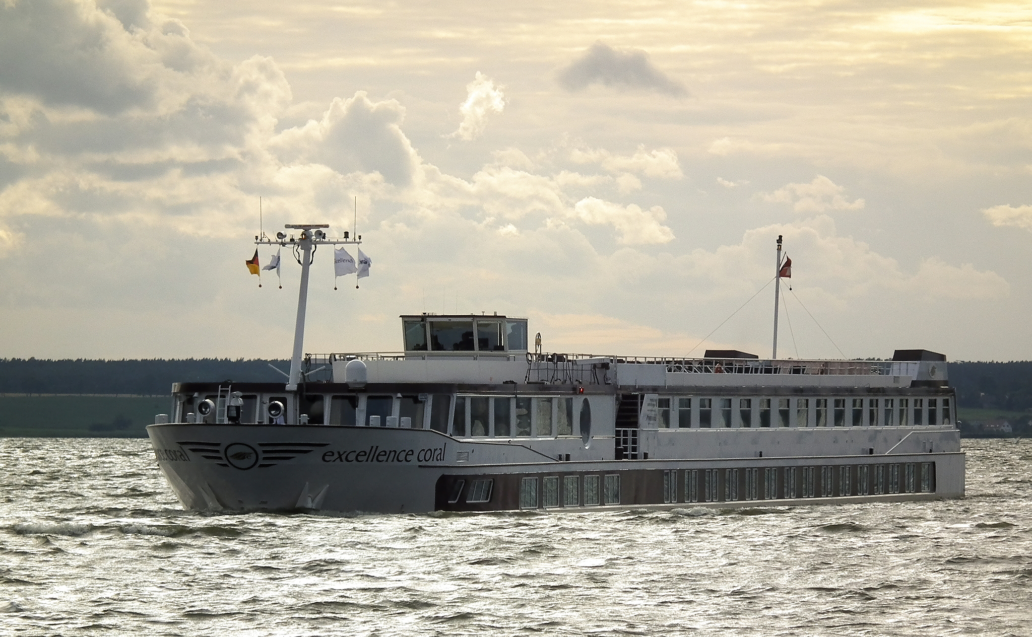 Excellence Coral (ship, 1998) 001