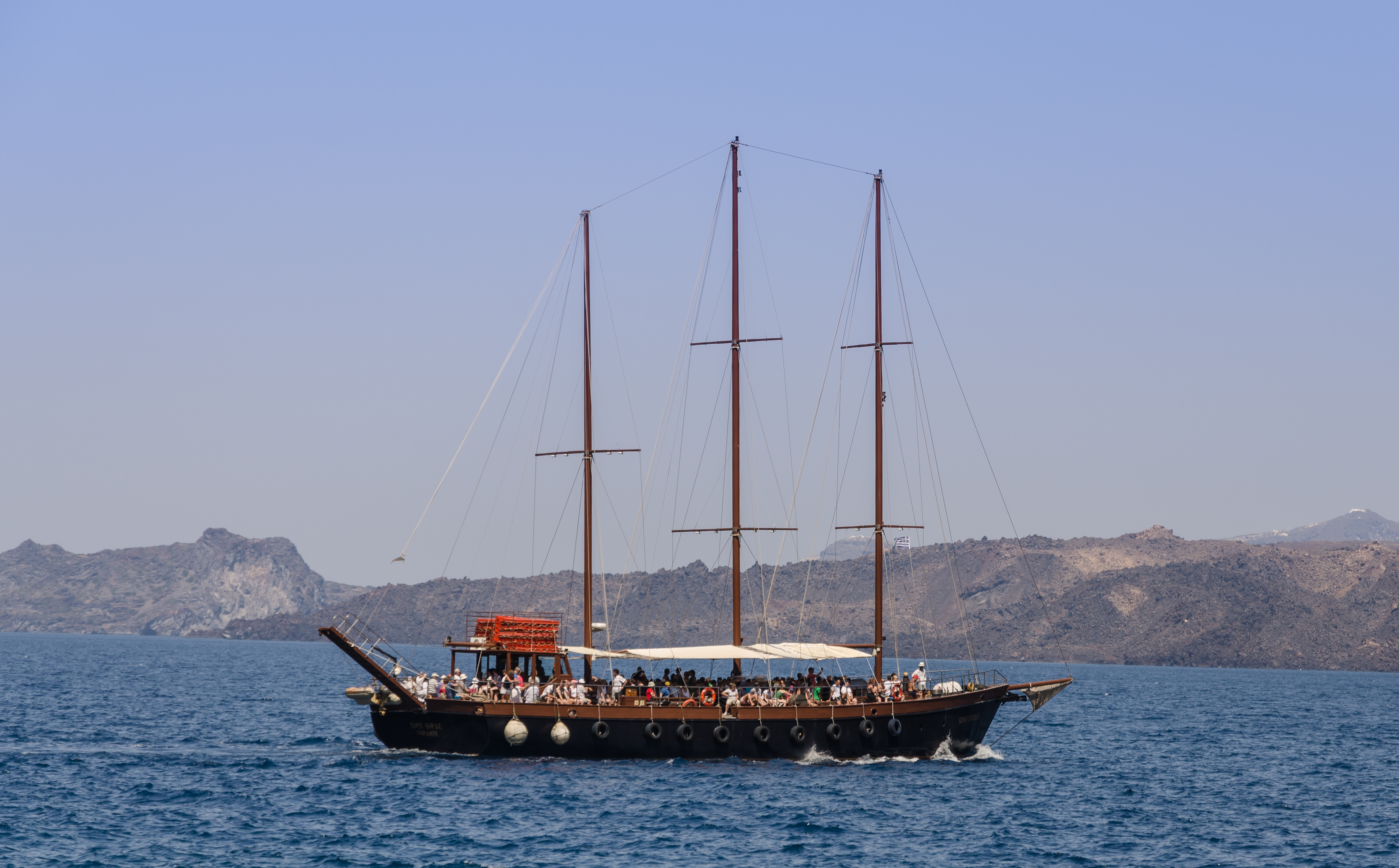 Excursion boat - Athinios port - Santorini - Greece - 01