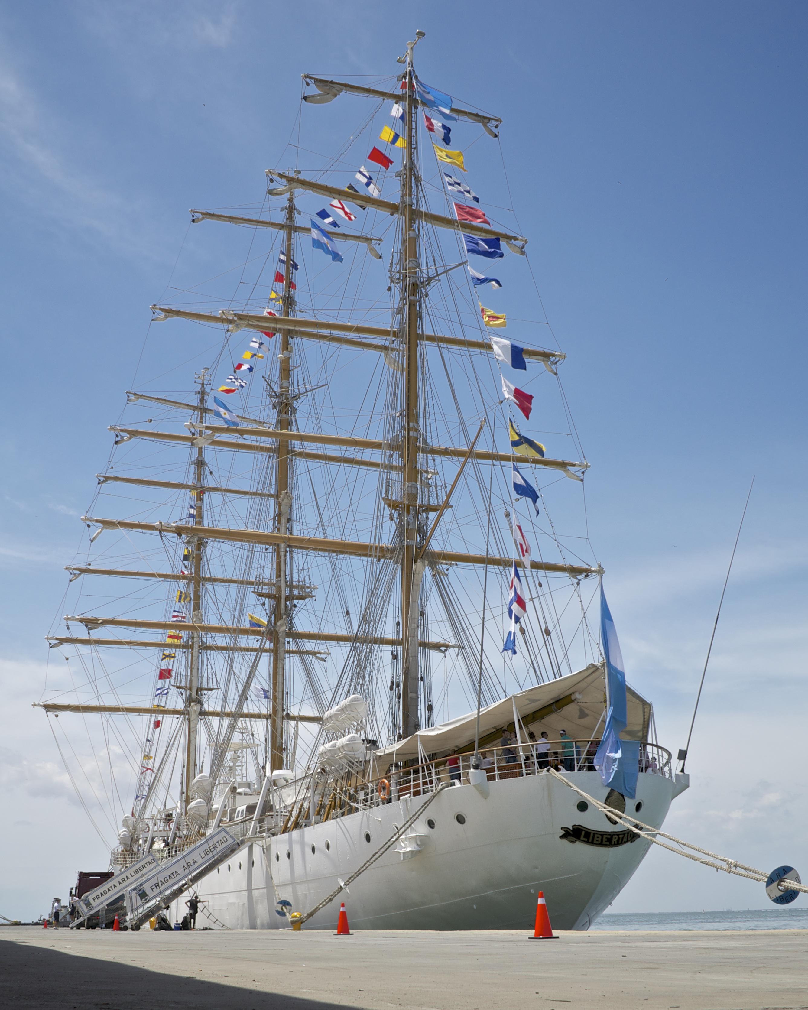 Fragata A.R.A. Libertad