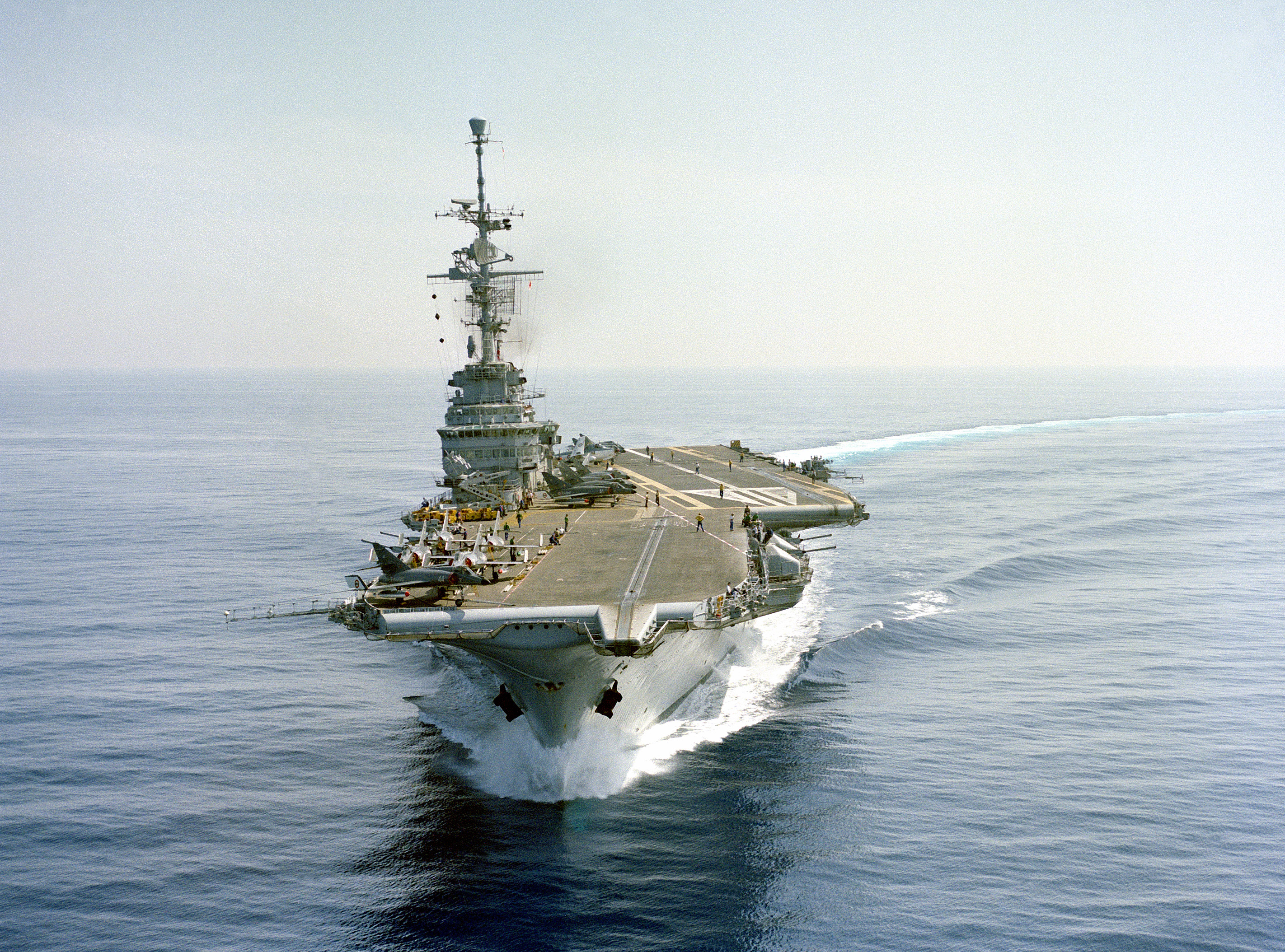 FS Foch underway bow view