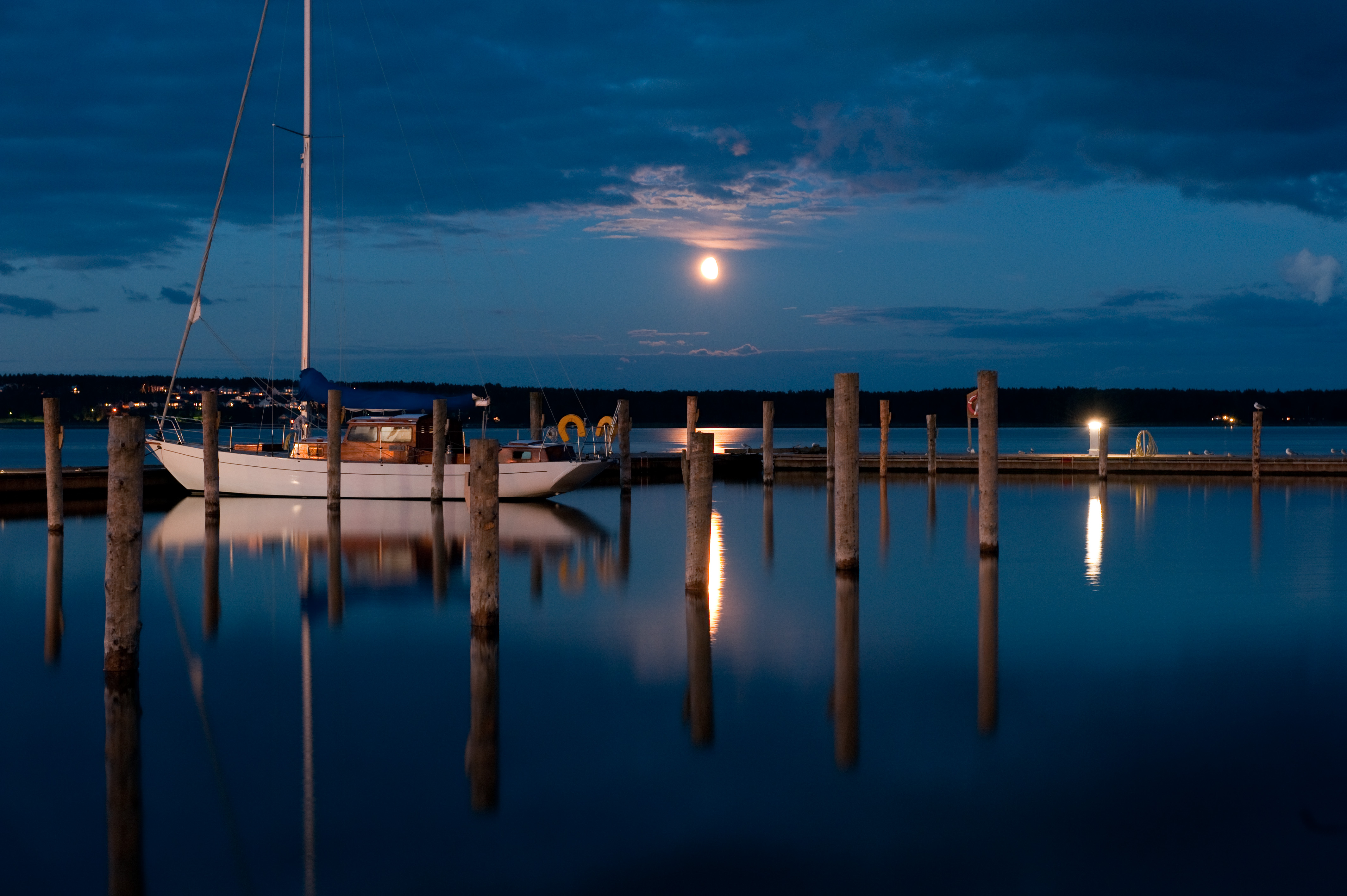 Hamnen i Mariehamn pa aland