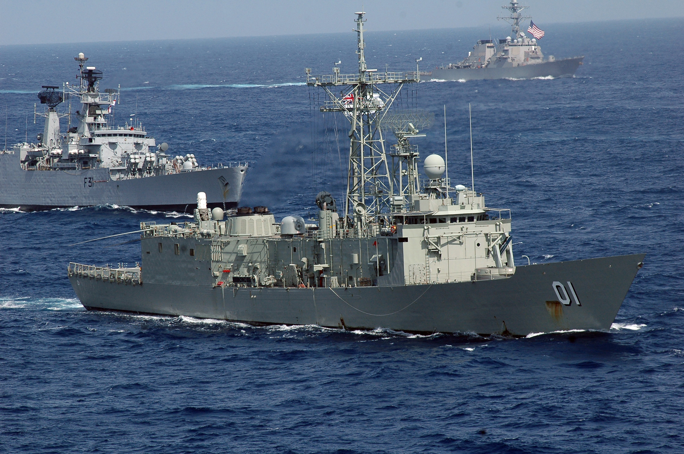 HMAS Adelaide 2007