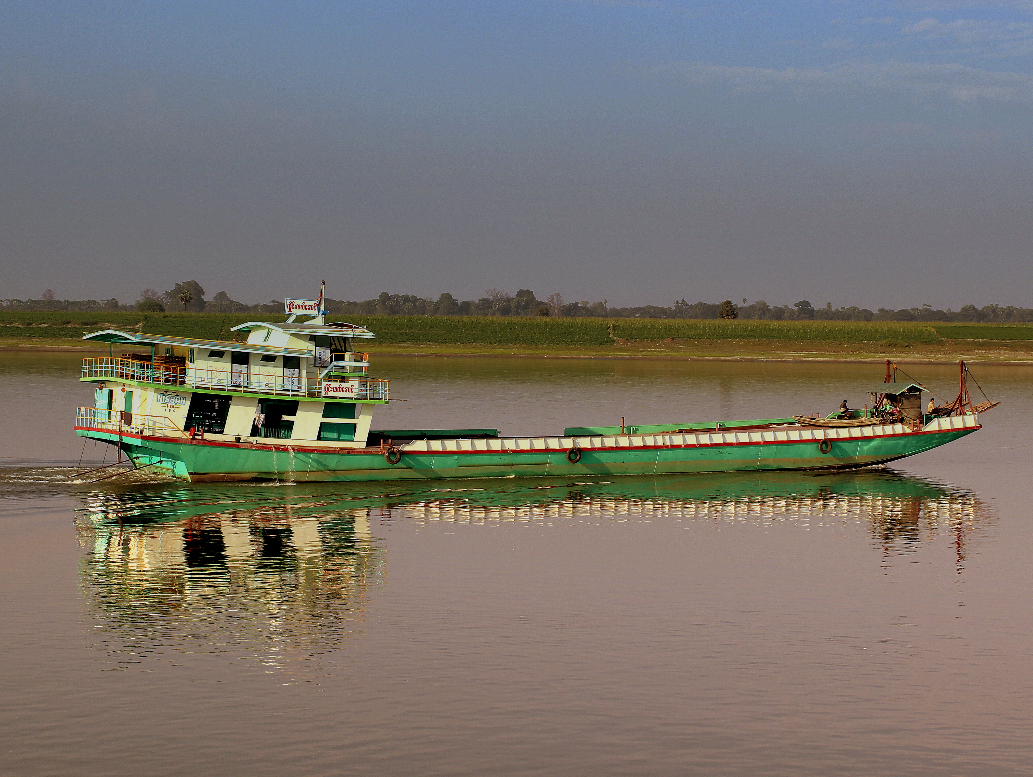 IRRAWADDY RIVER CARGO VESSEL MYANMA FEB 2013 (8513014160)