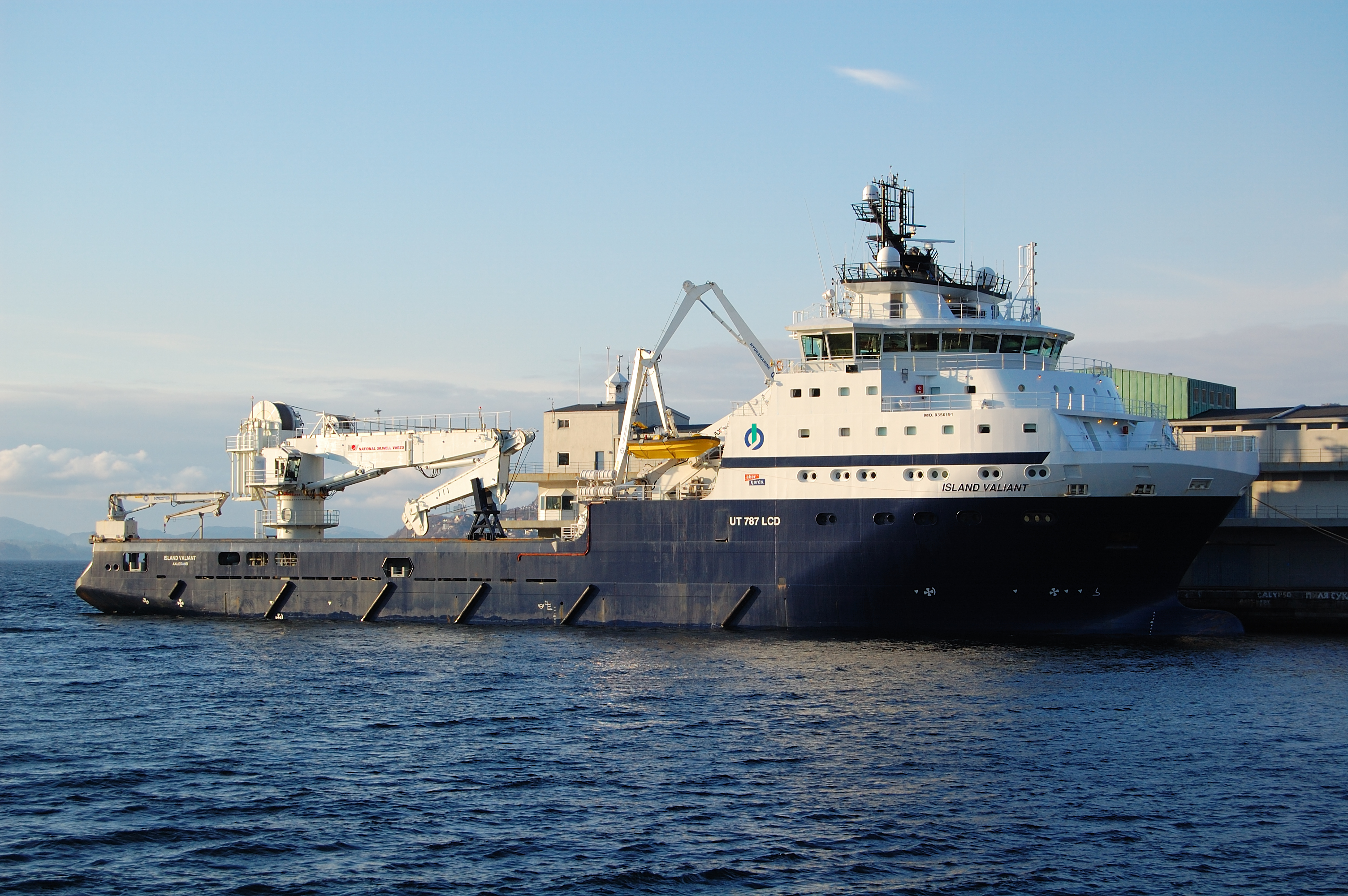 Island Valiant IMO 9356191 Bergen Norway 2009 1