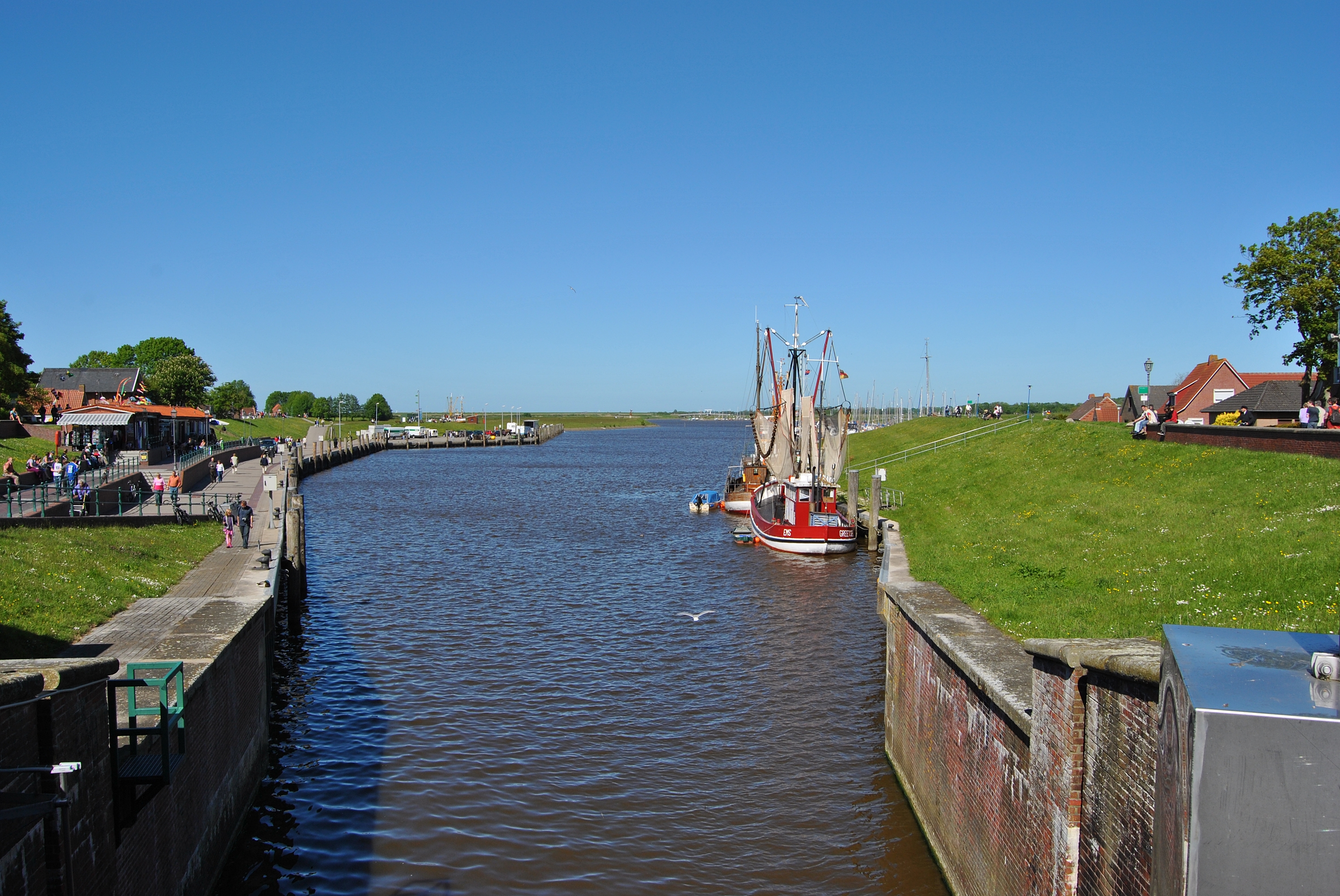 Krummhörn, Greetsiel, Hafen, 2010-06 CN-03