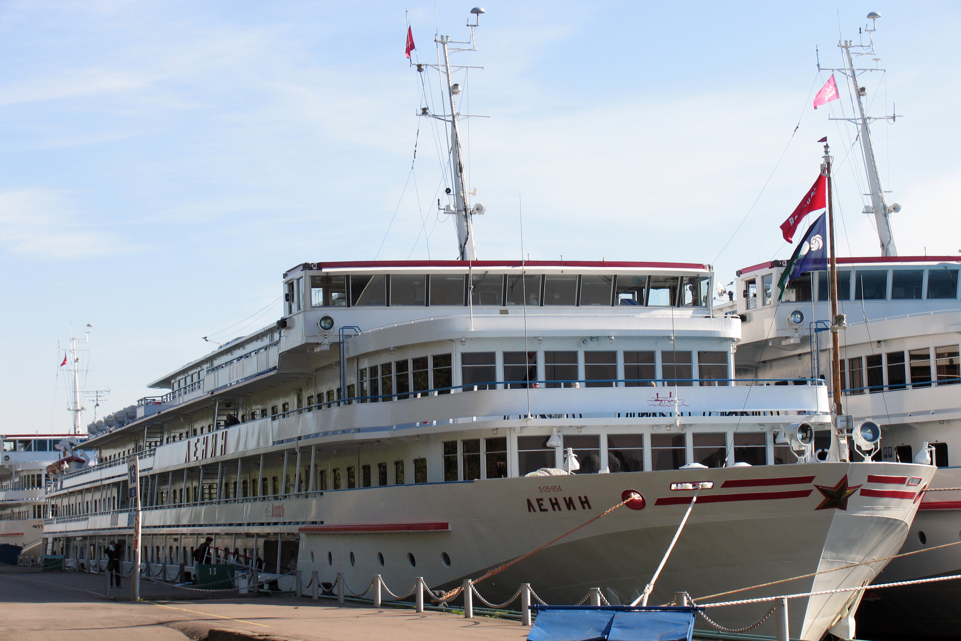 Lenin in North River Port 22-aug-2012 01